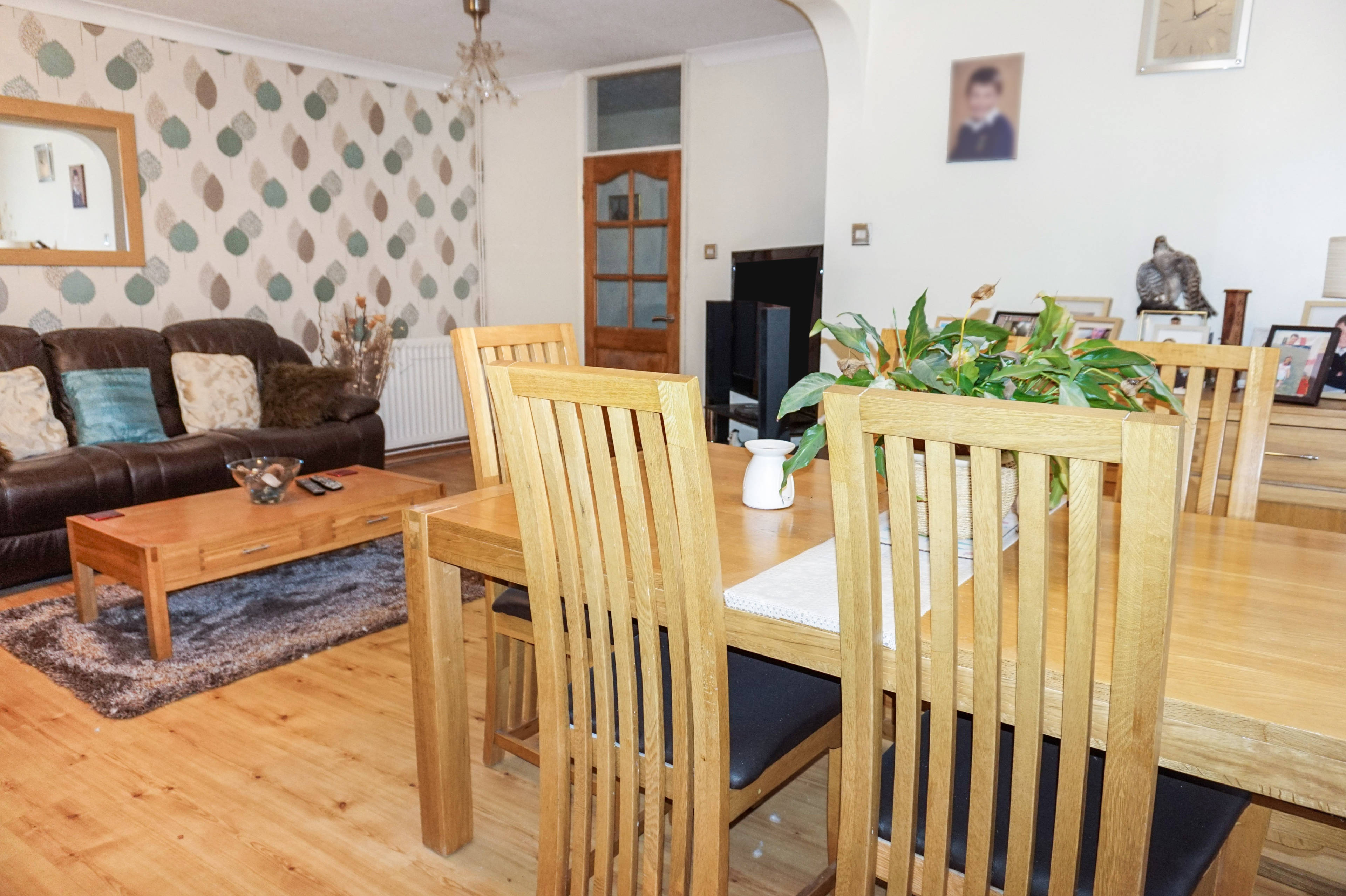 Lounge/Dining Room