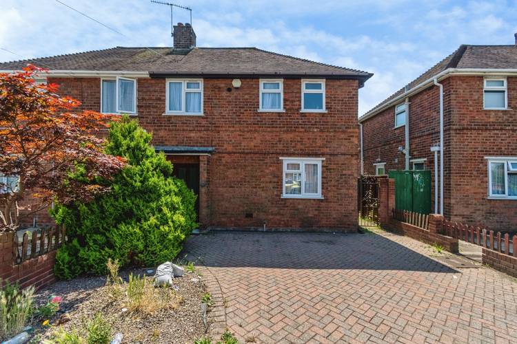 3 bedroom semi-detached house