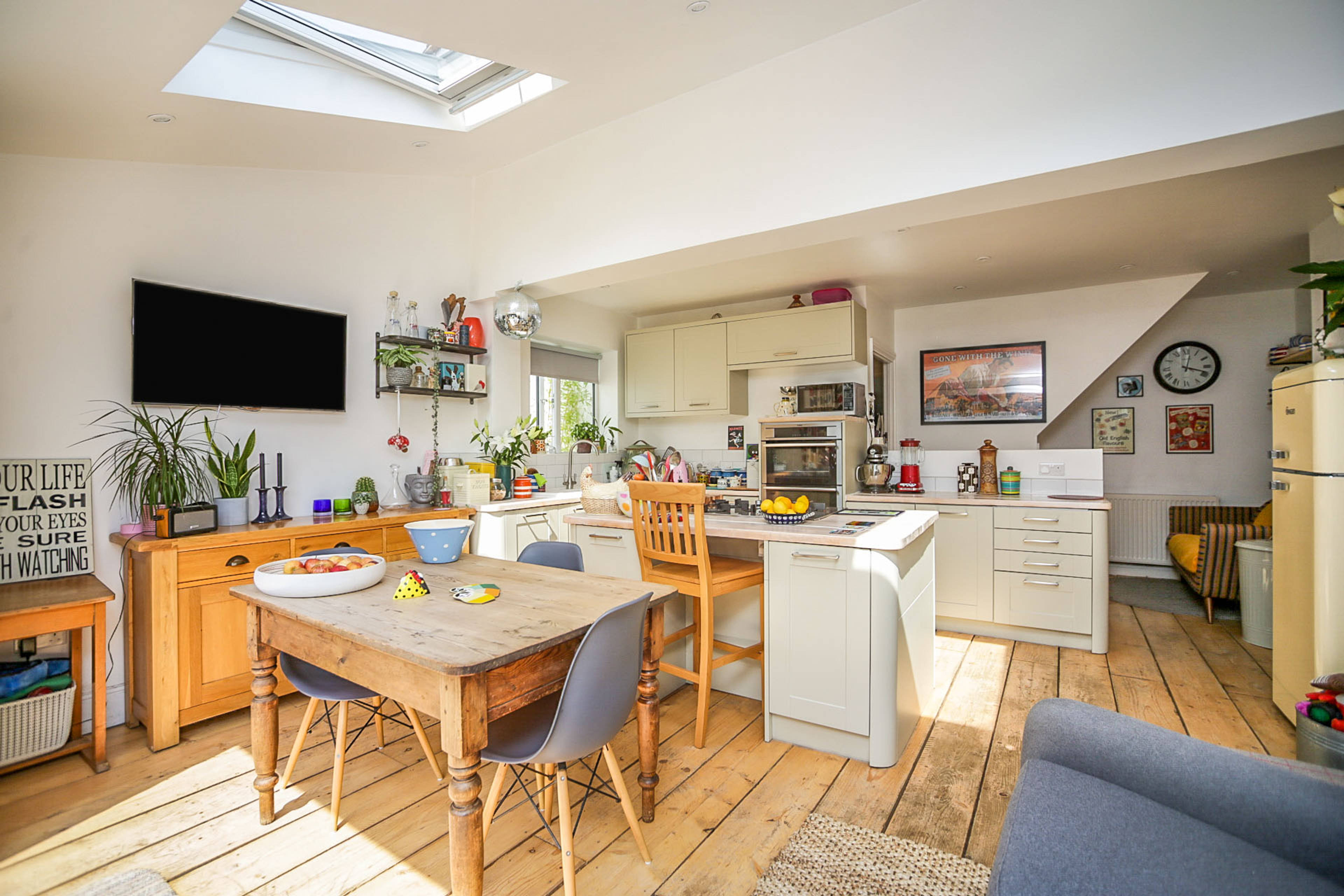 Kitchen/Dining Room