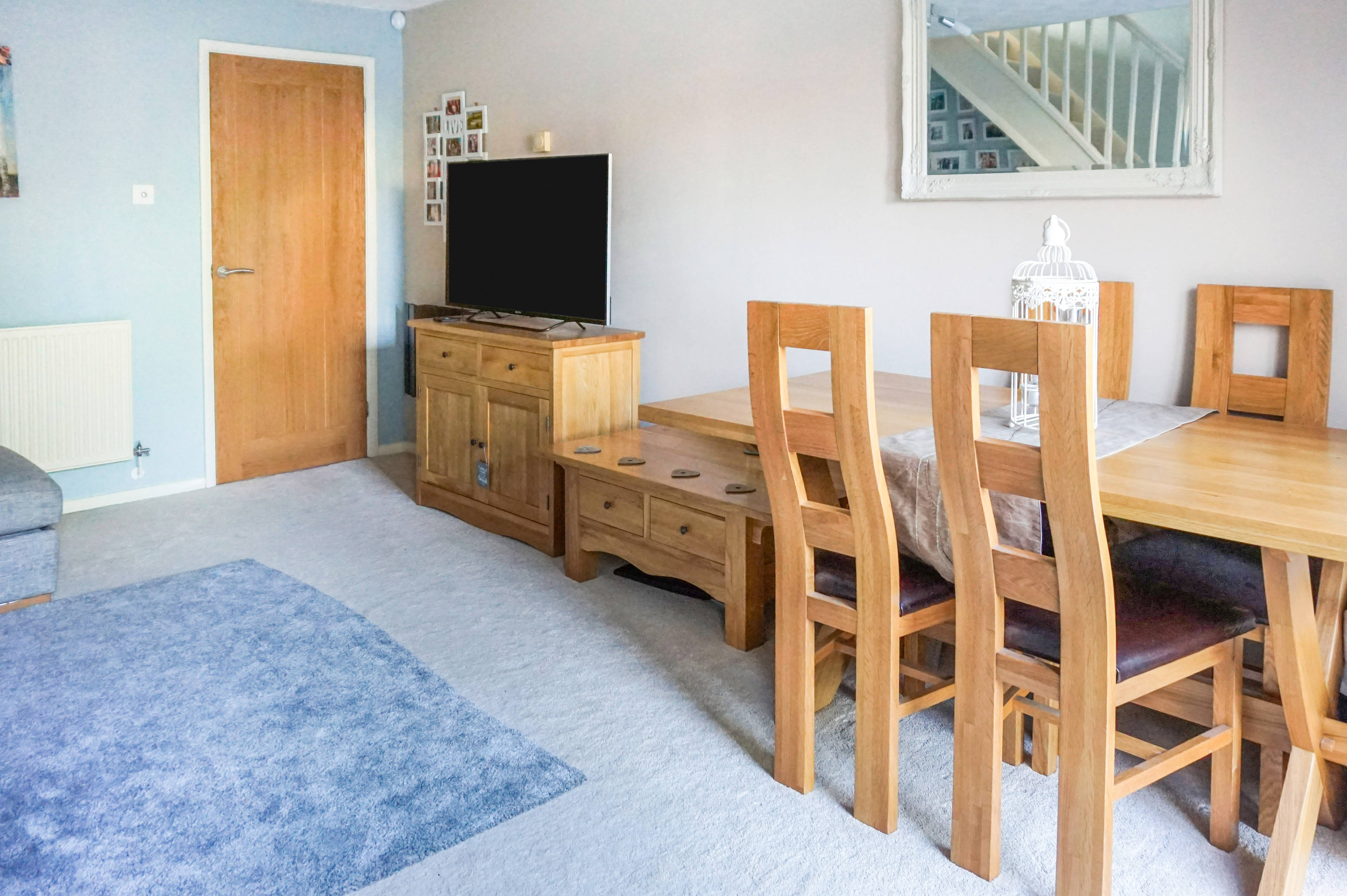 Lounge/Dining Room