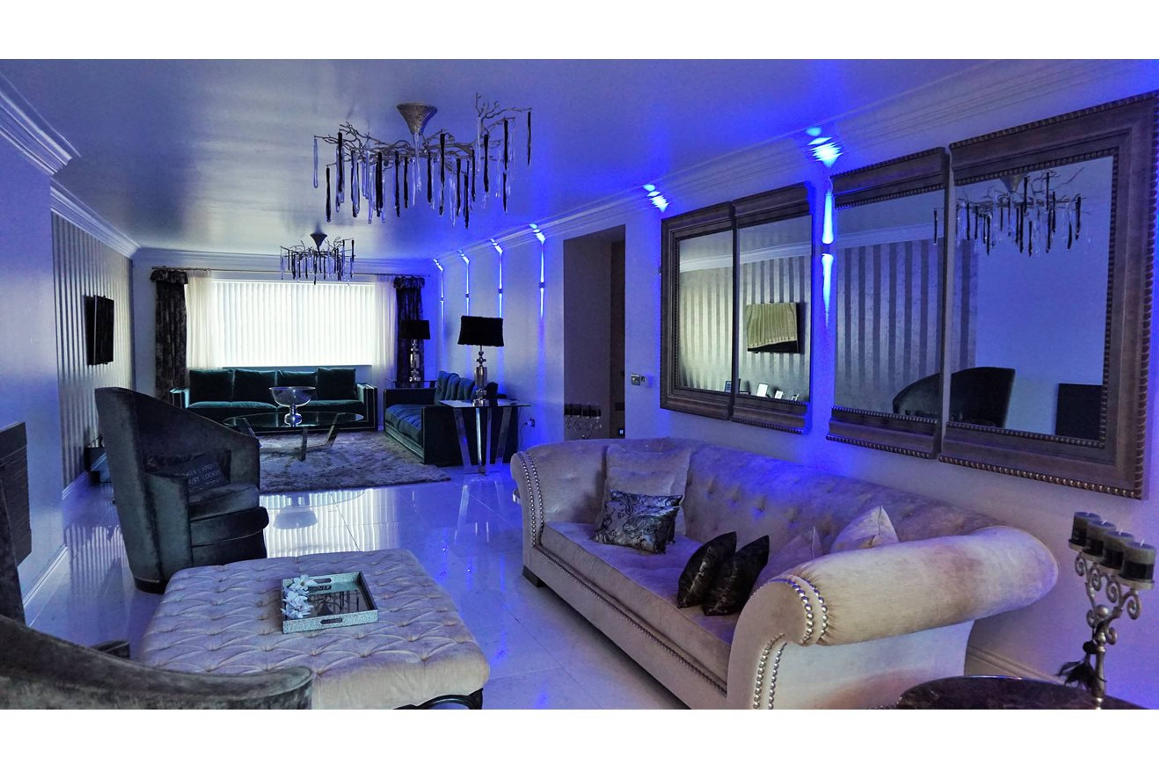 Family / Cinema Room