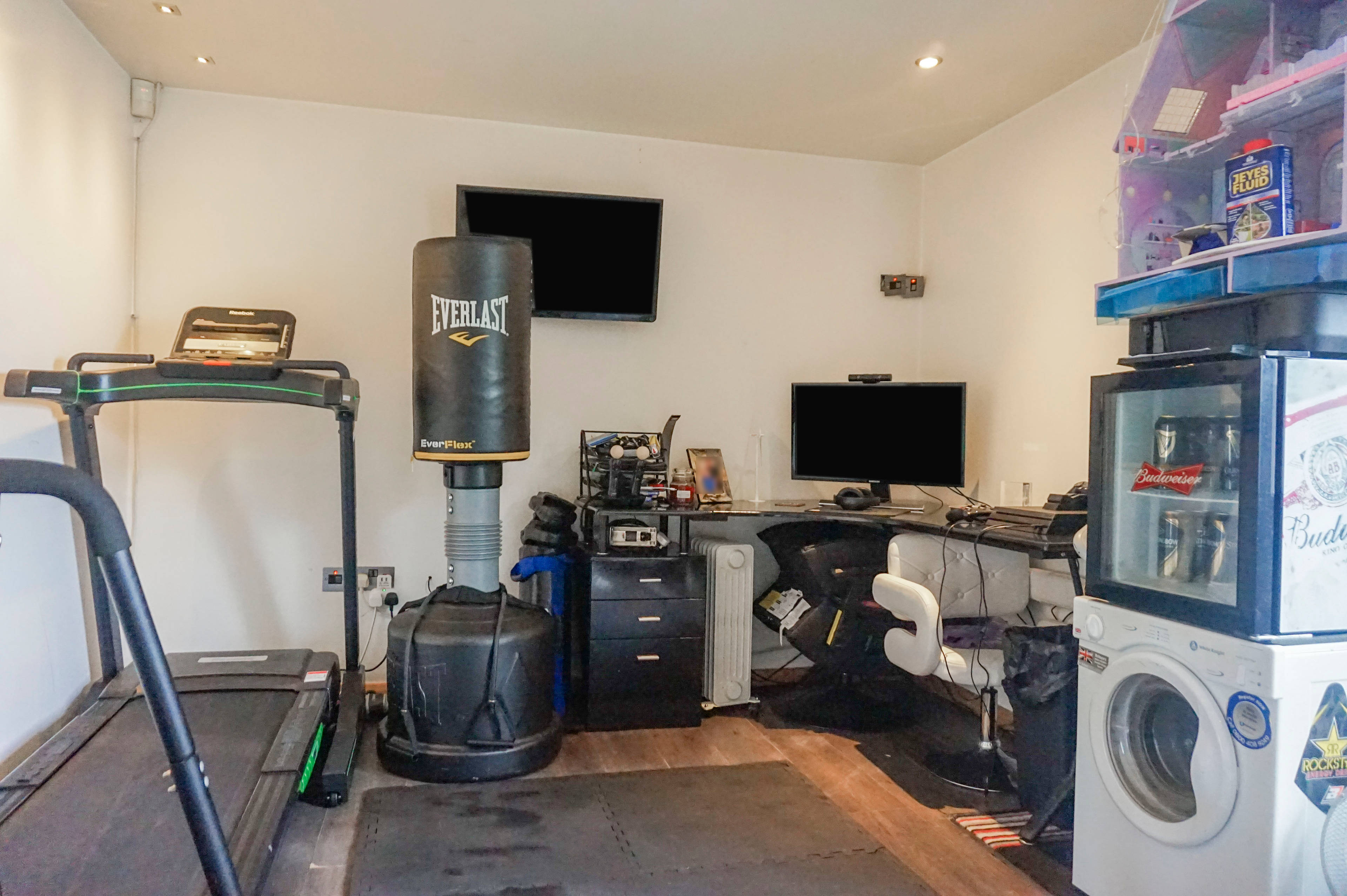 Garage