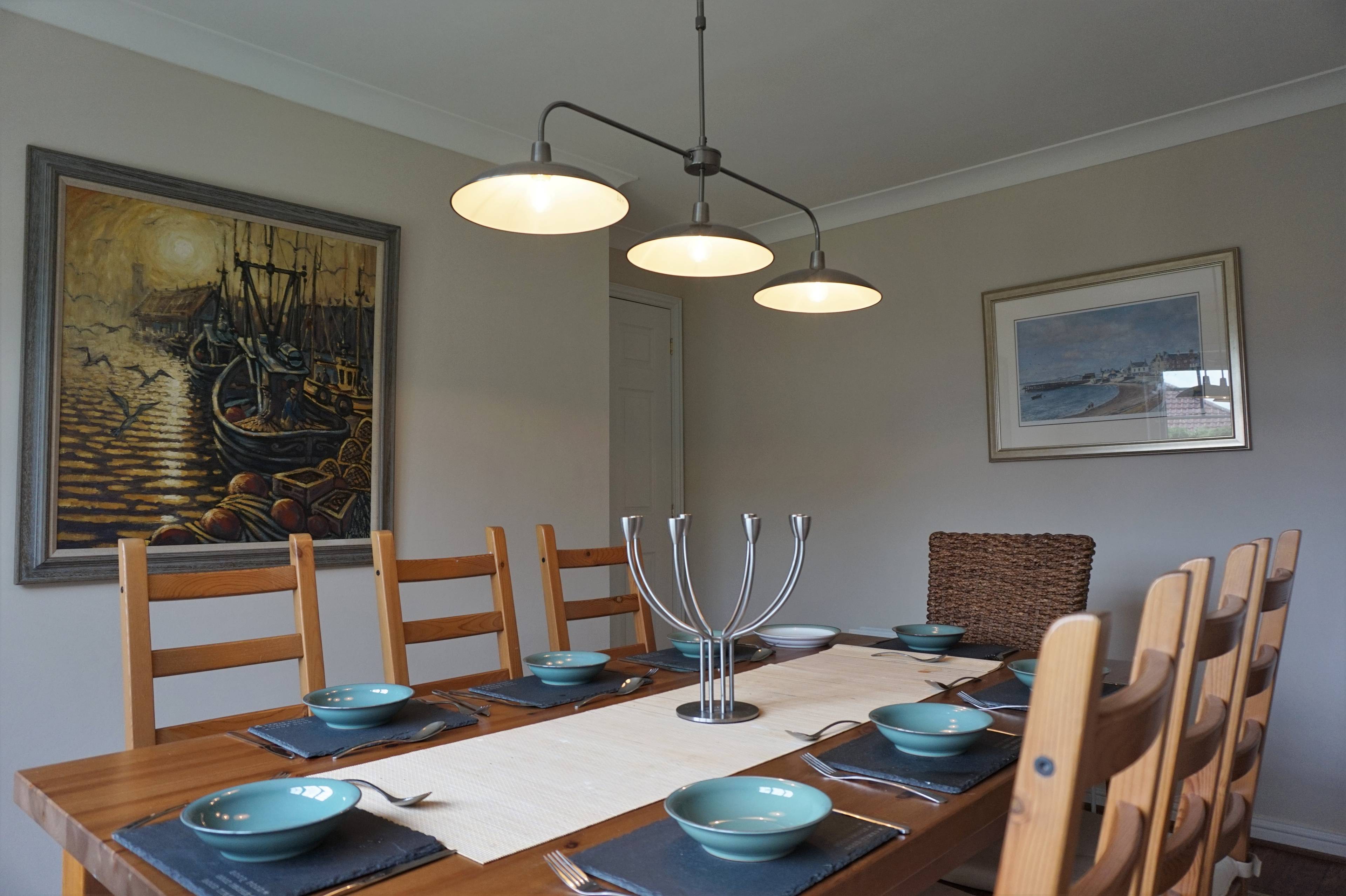 Dining Room/Bed 5