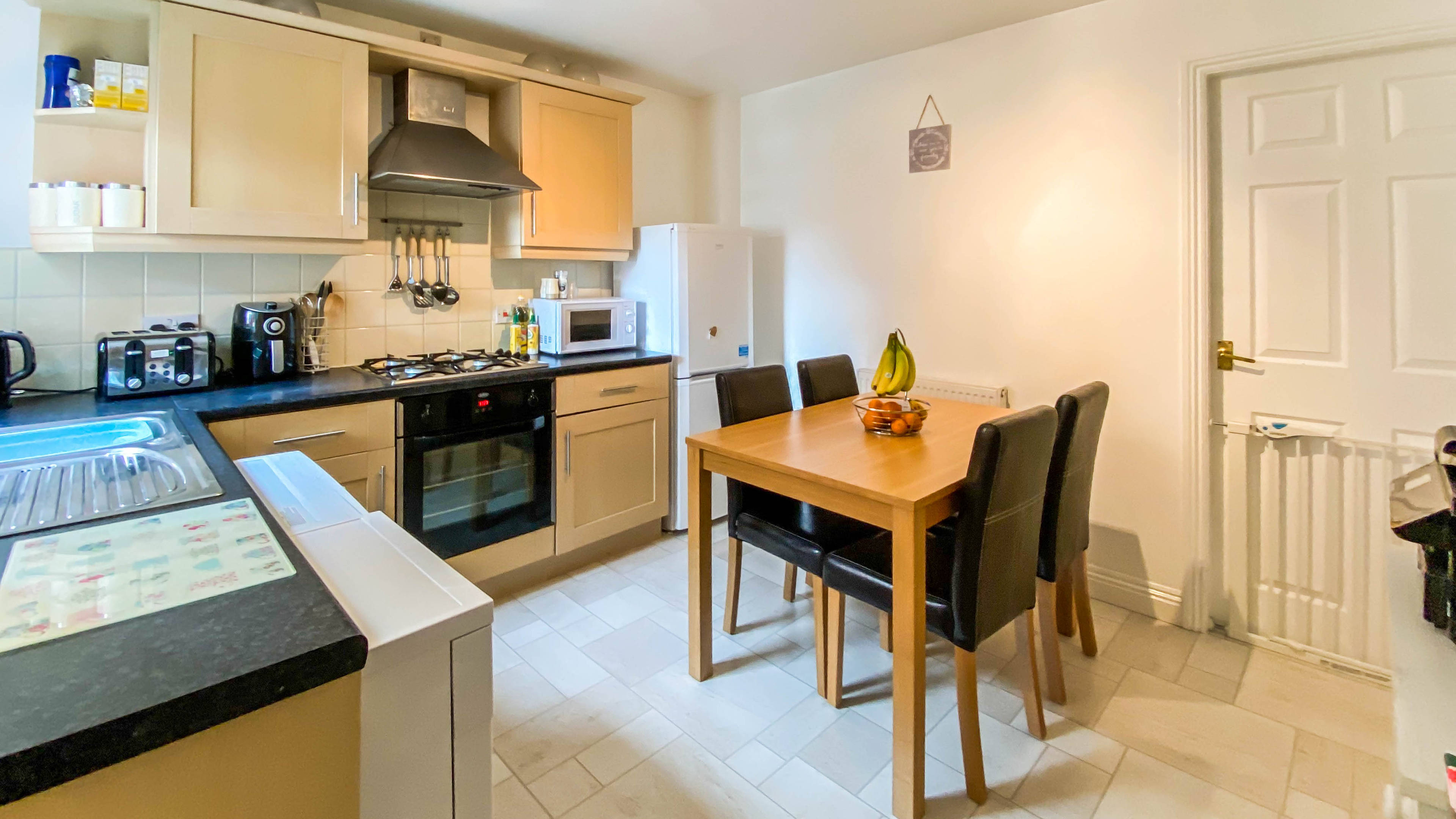 Kitchen/Breakfast