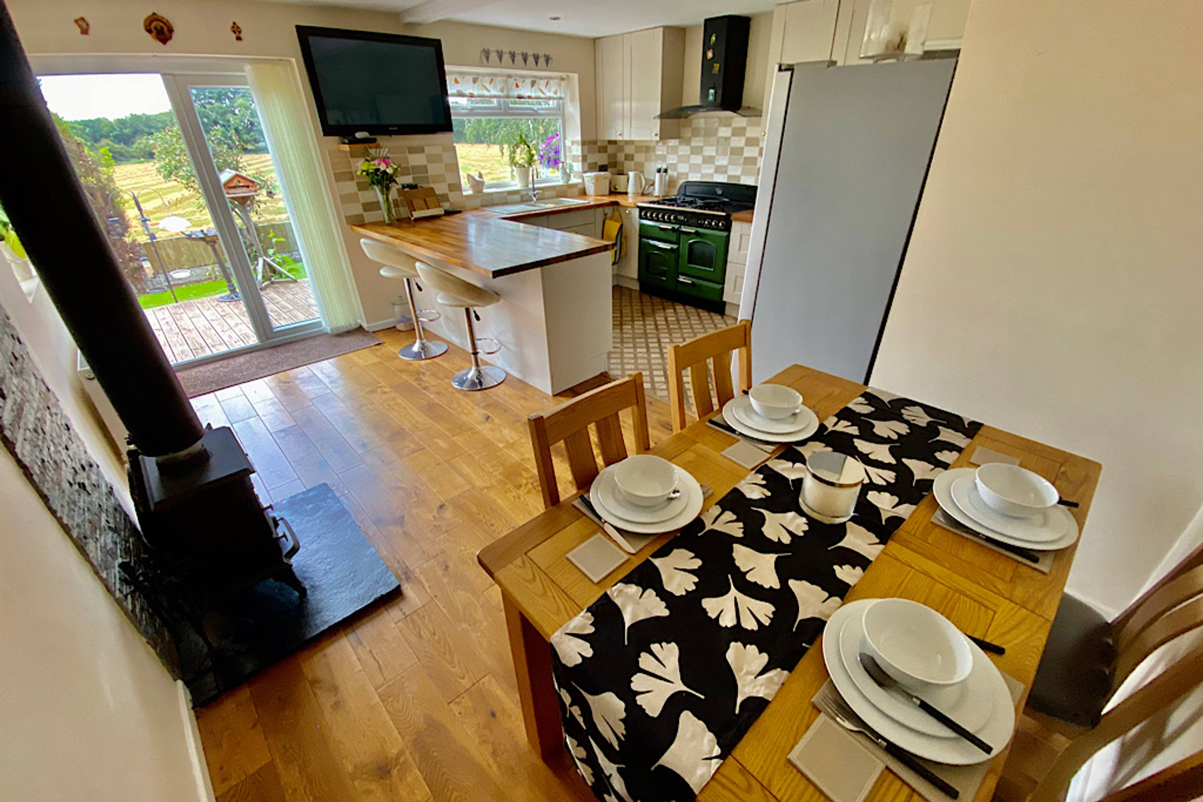 Kitchen/Dining Room