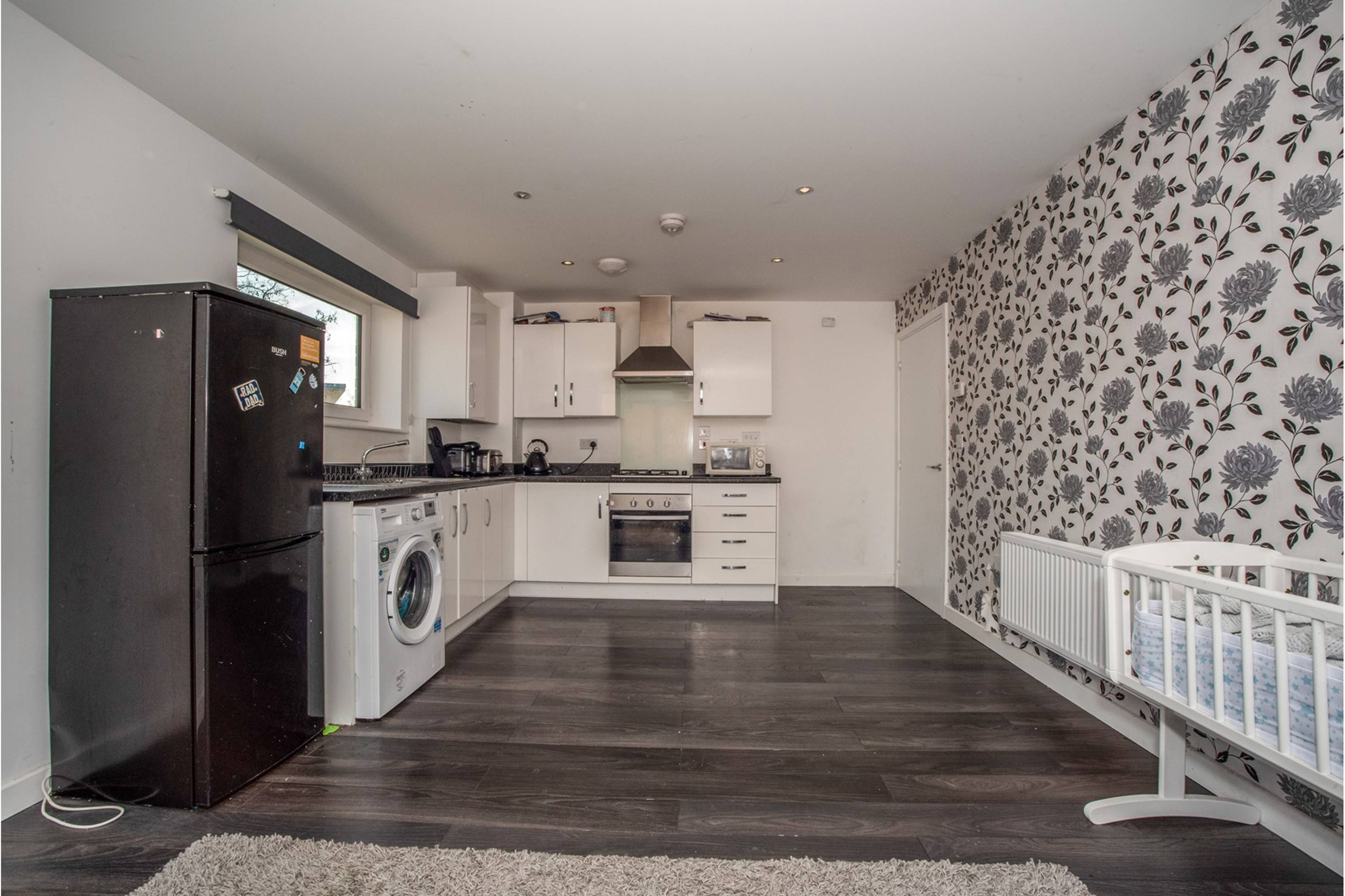 Lounge / Kitchen