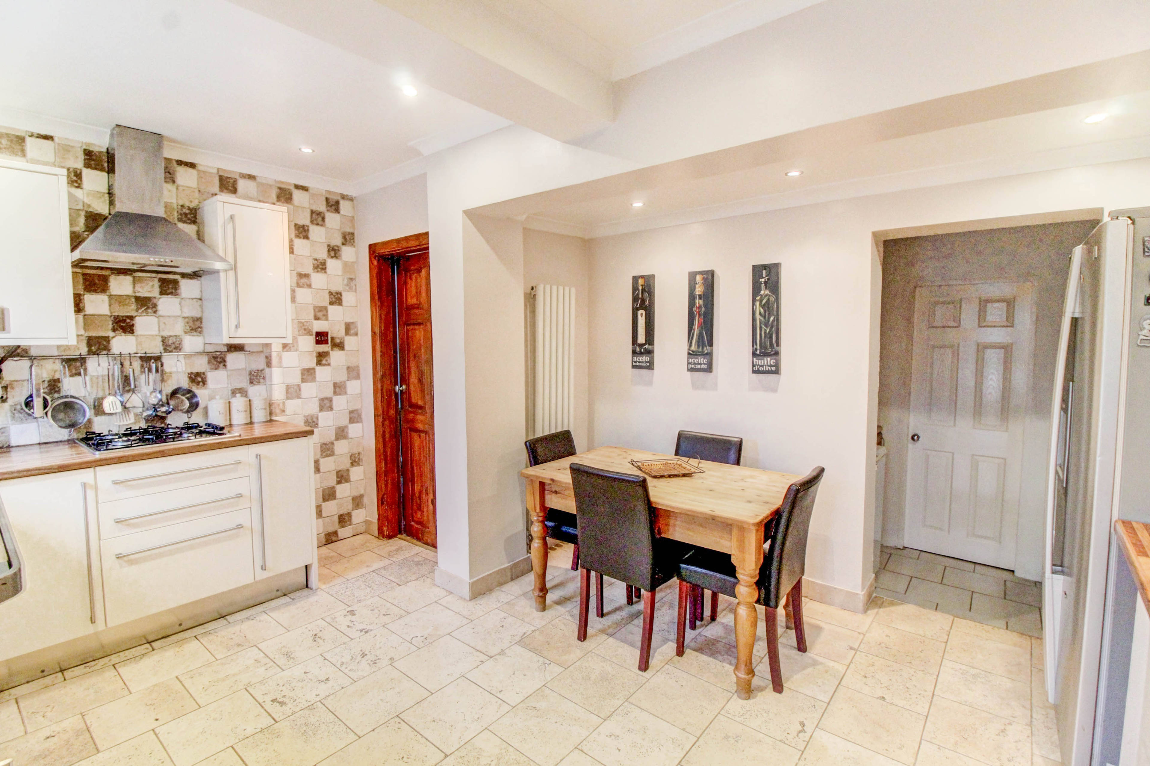 Kitchen/Breakfast