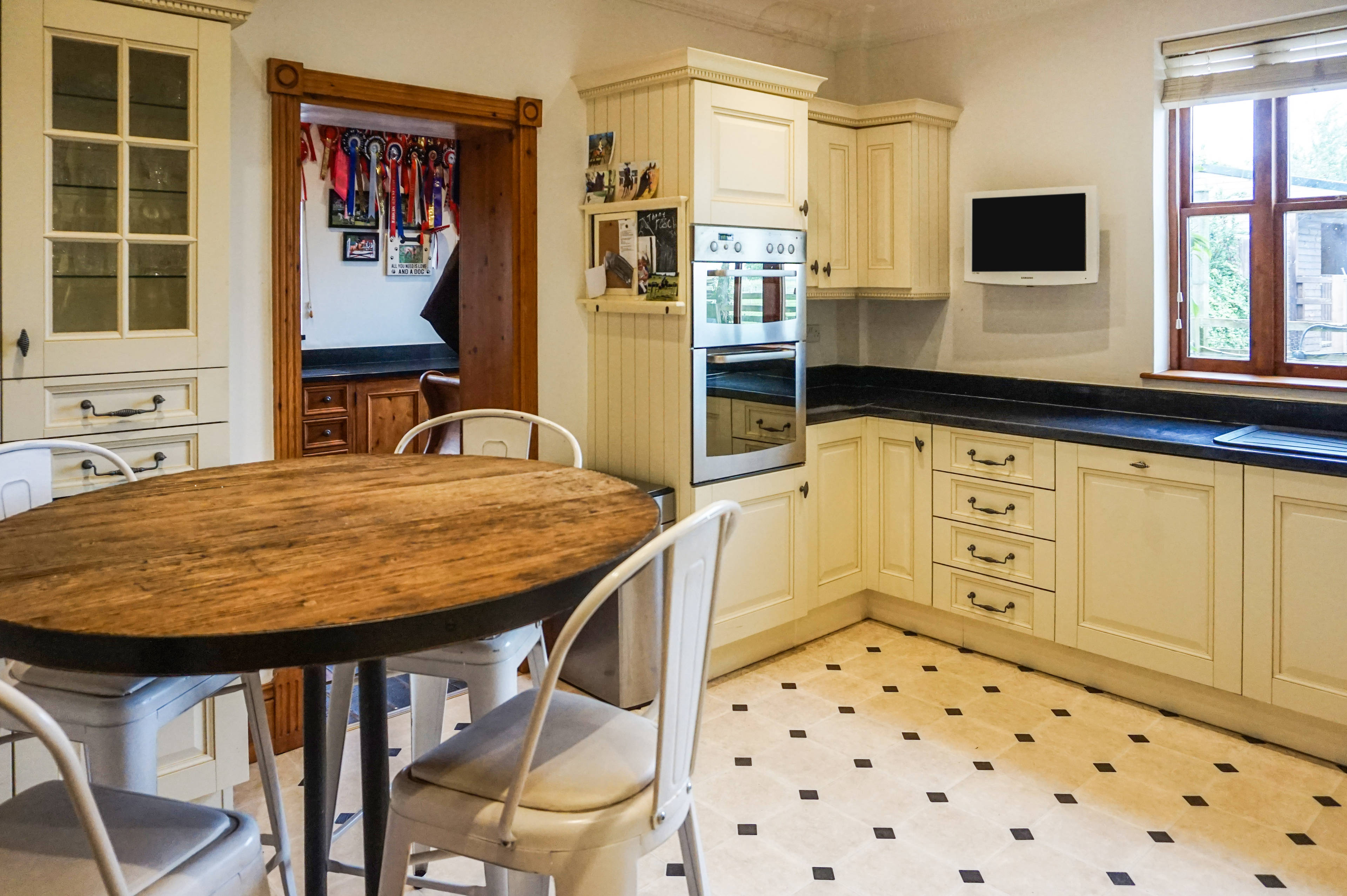 Kitchen/Breakfast