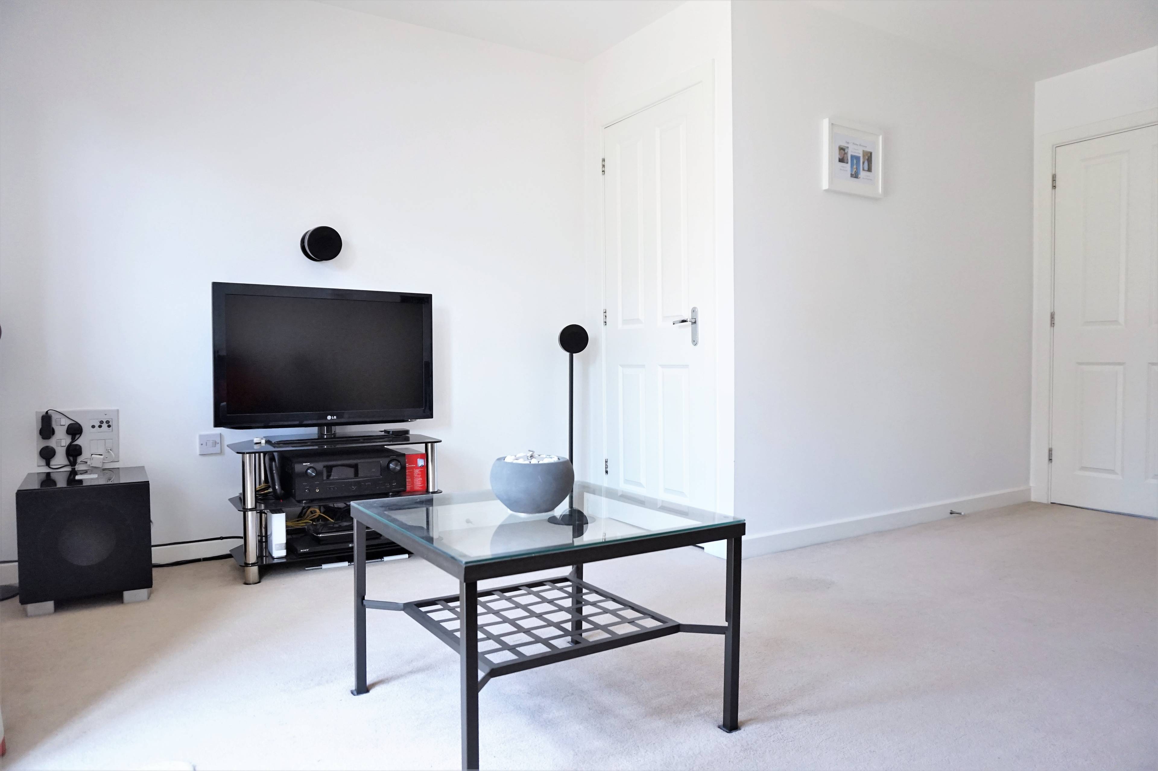 Lounge / Kitchen