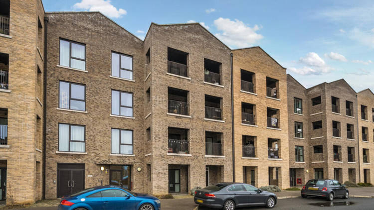 3 bedroom maisonette