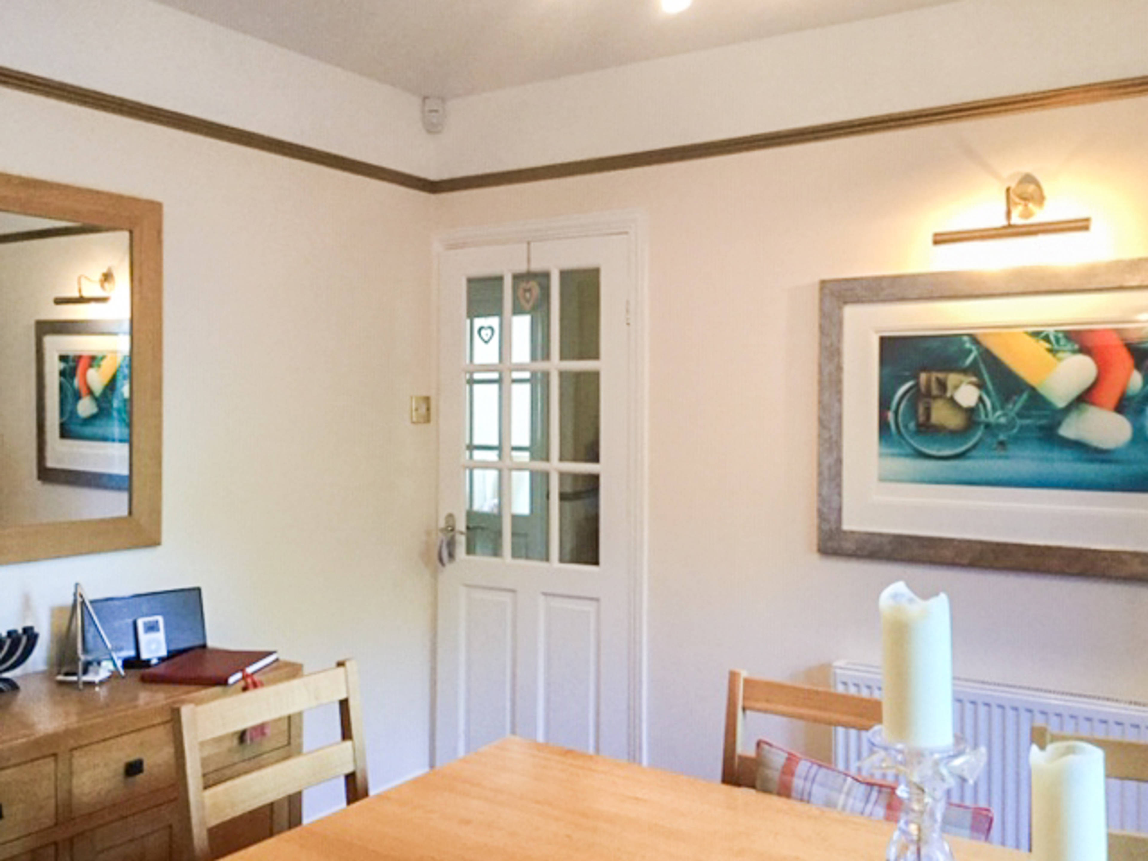 Bed 3 / Dining Room