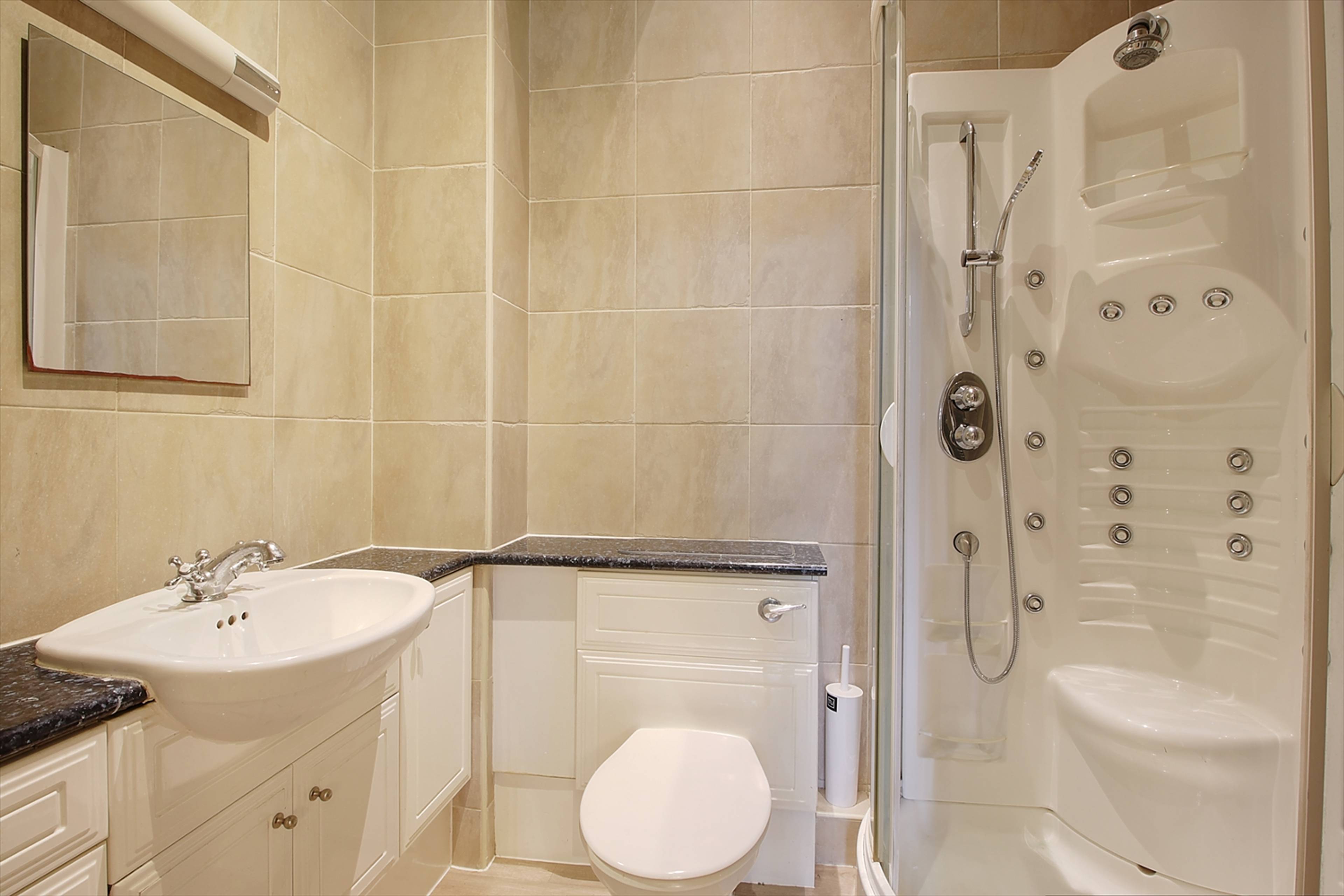 Master En-suite