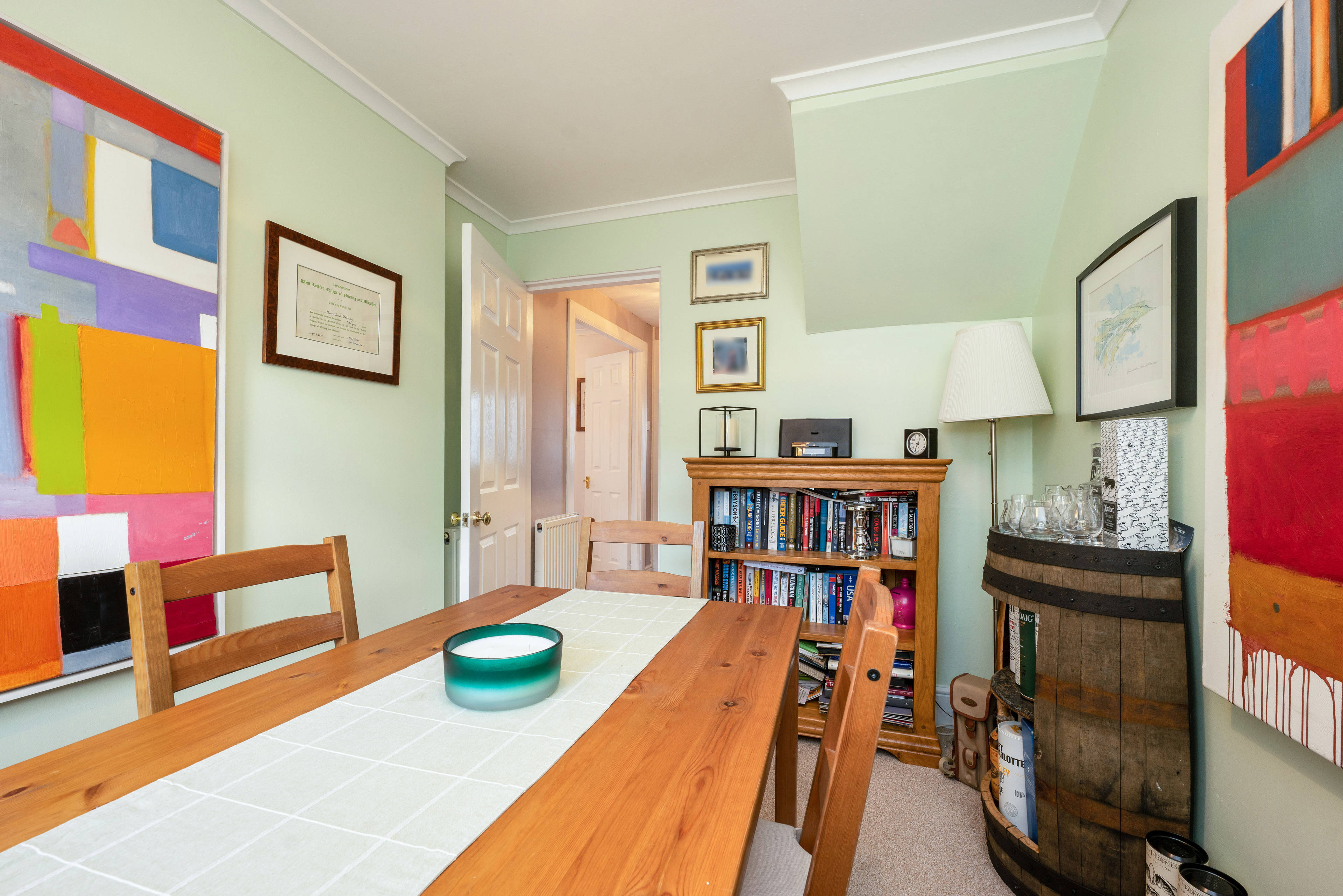 Bed 3 / Dining Room