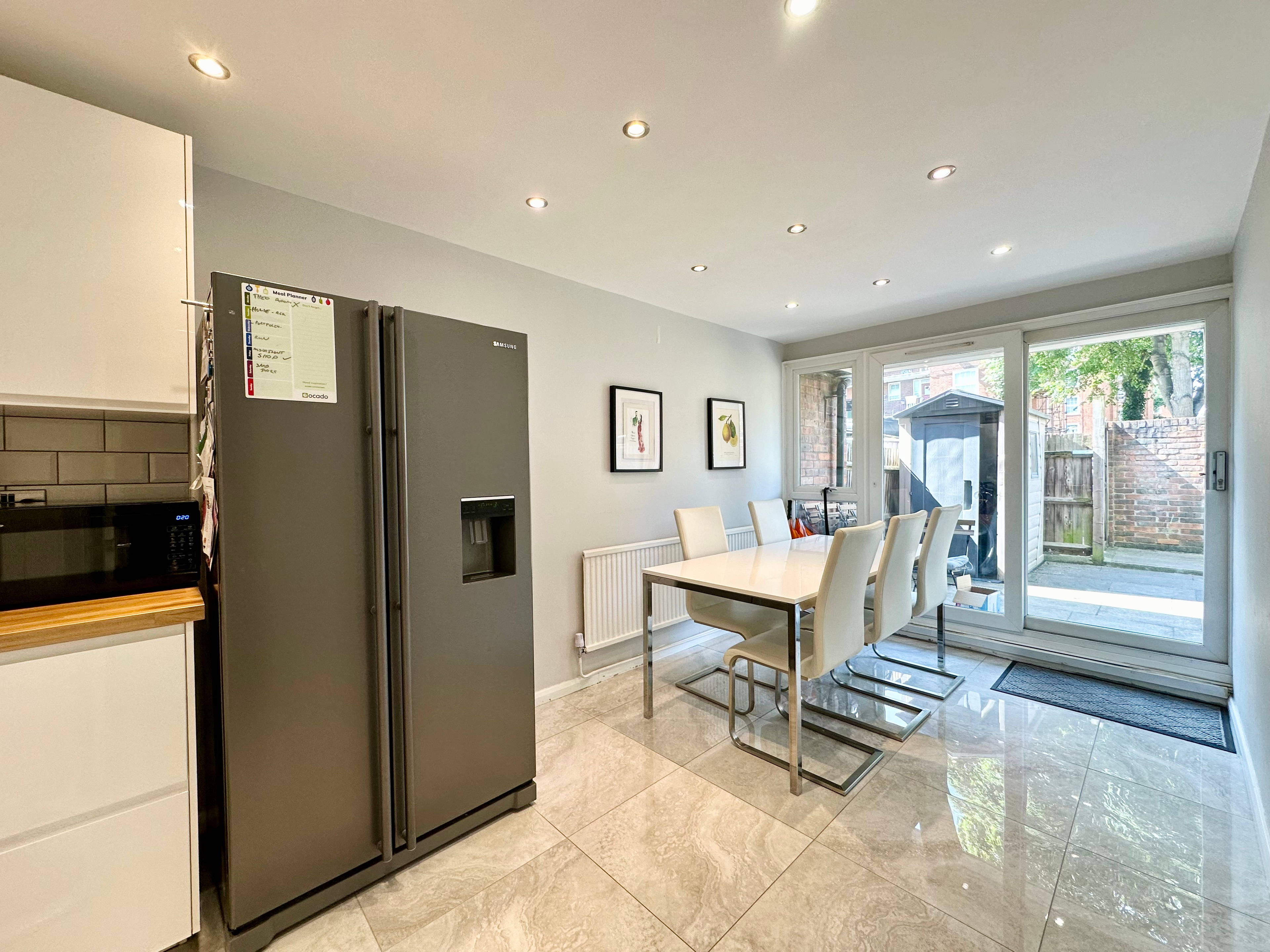 Kitchen/Dining Room