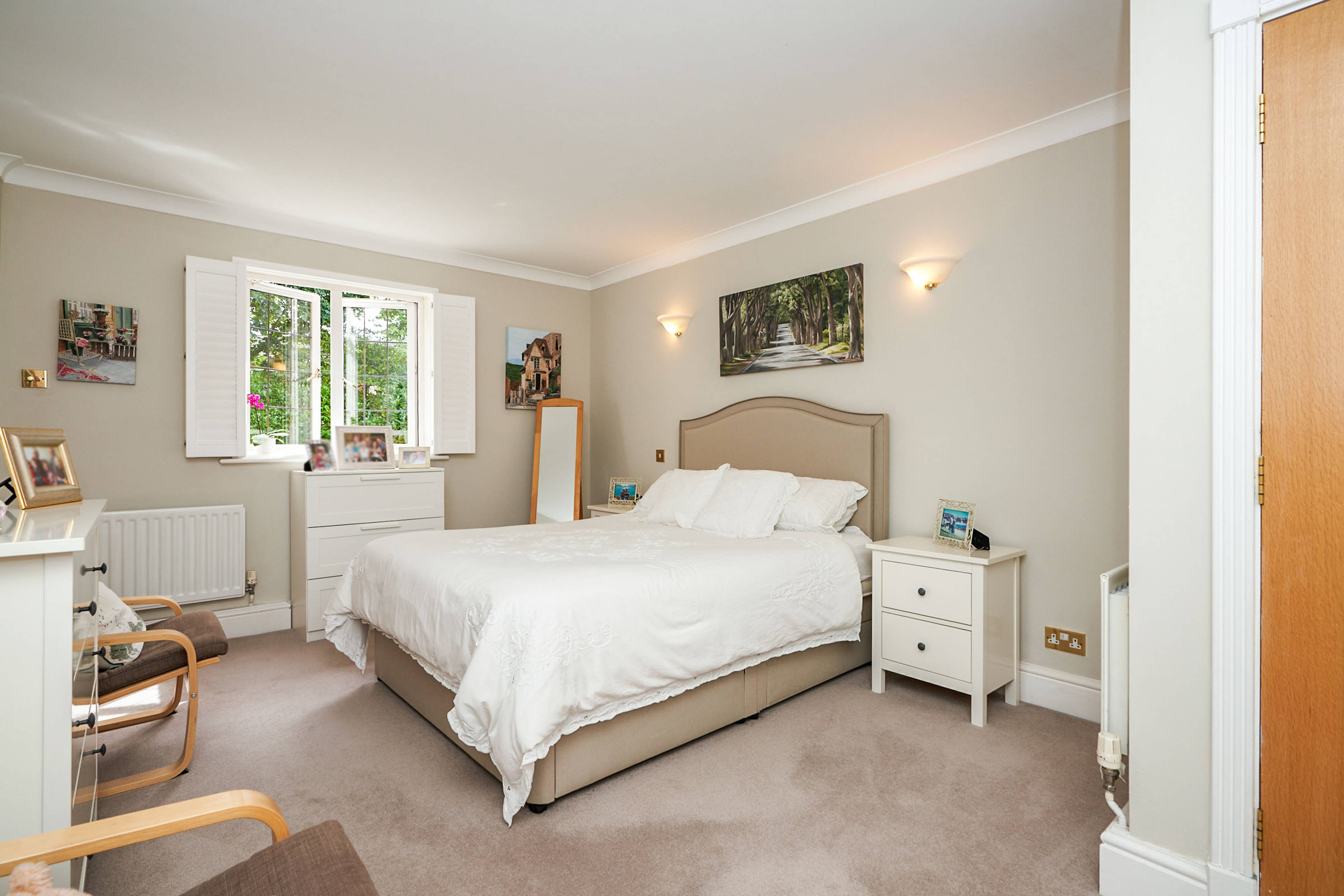 Master bedroom 