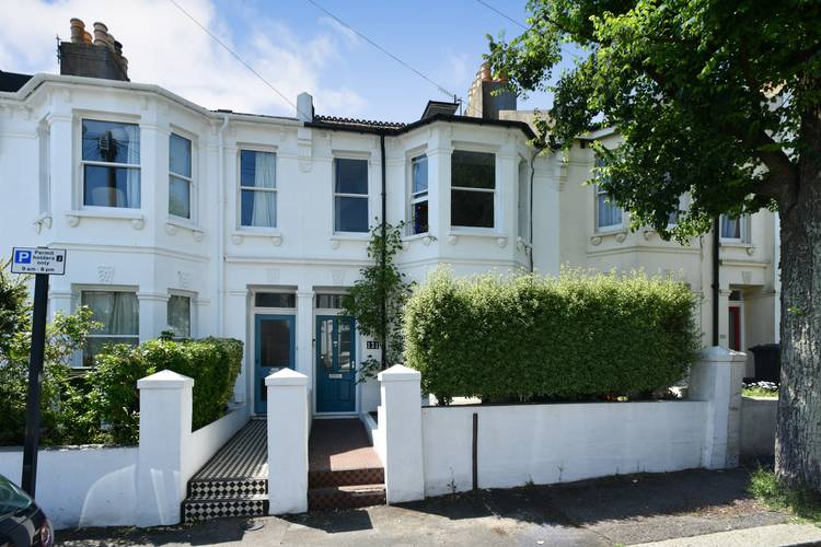 4 bedroom terraced house
