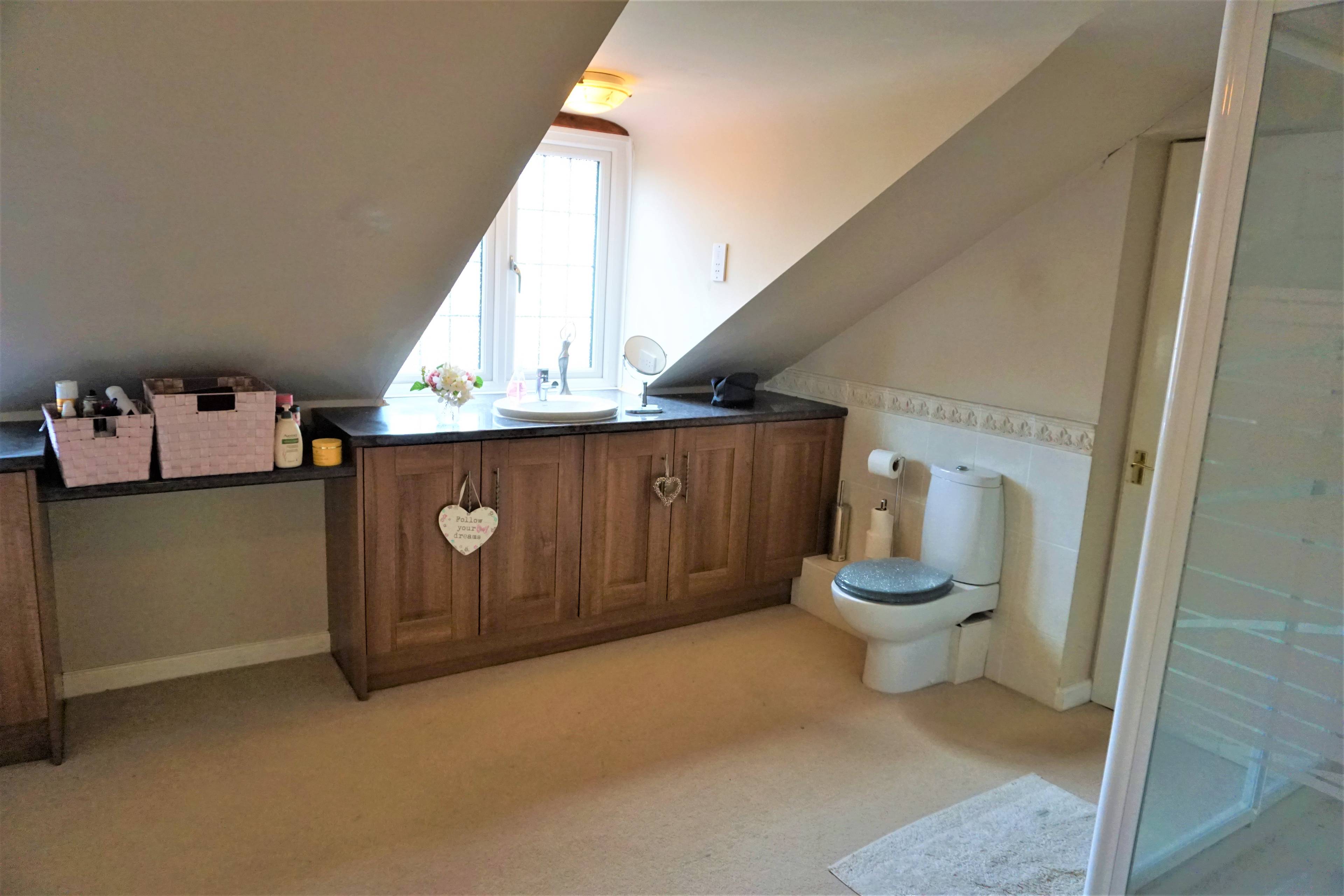 Master En-suite