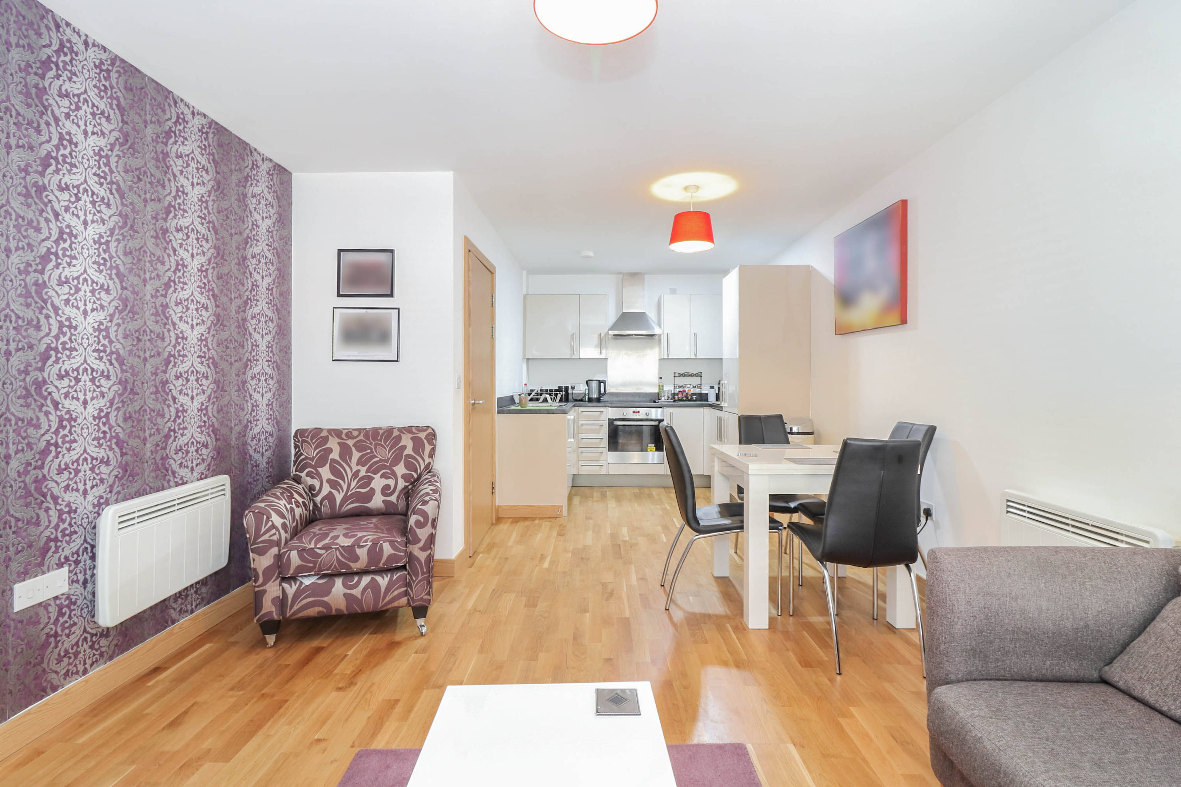 Lounge / Kitchen