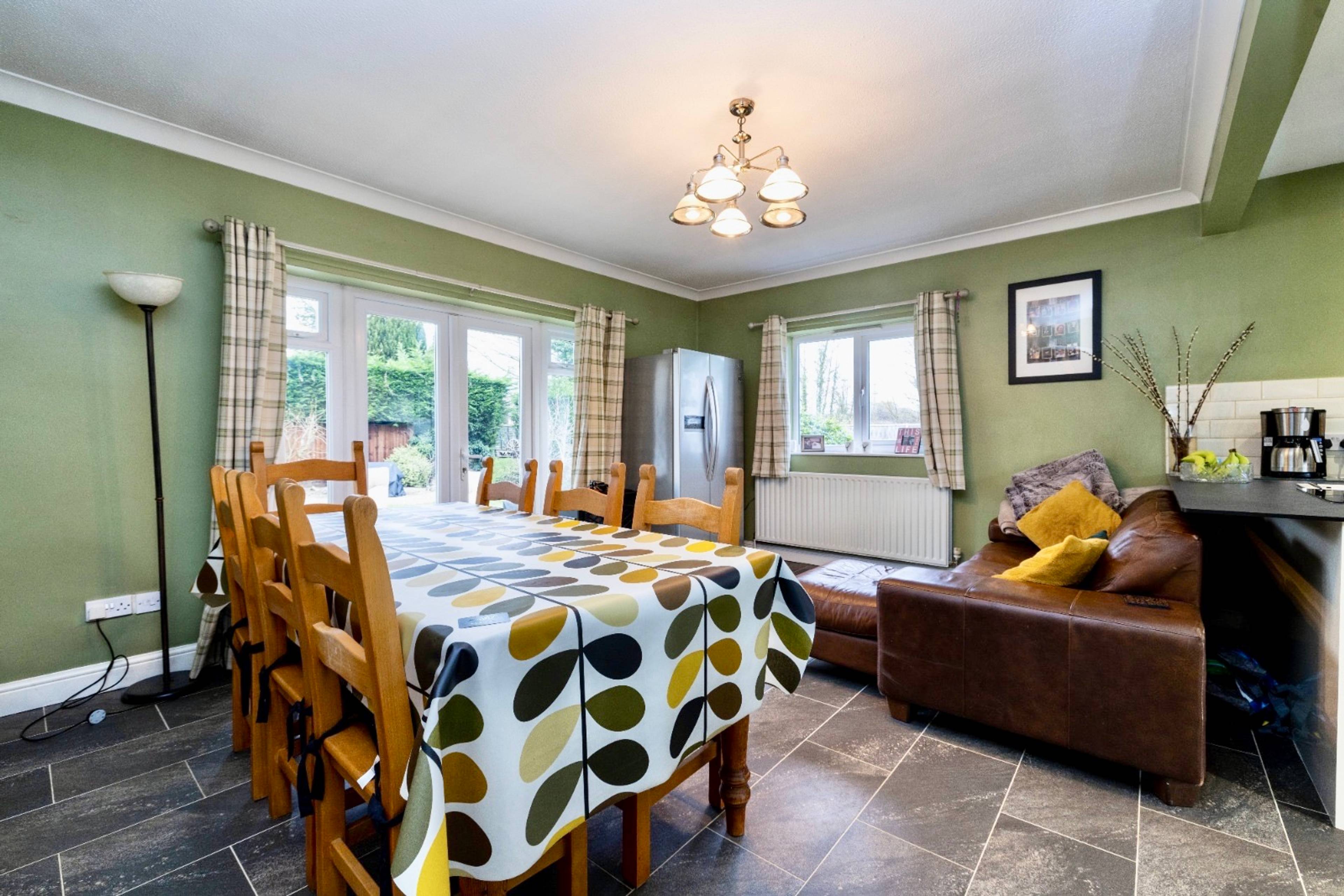 Kitchen/Dining Room