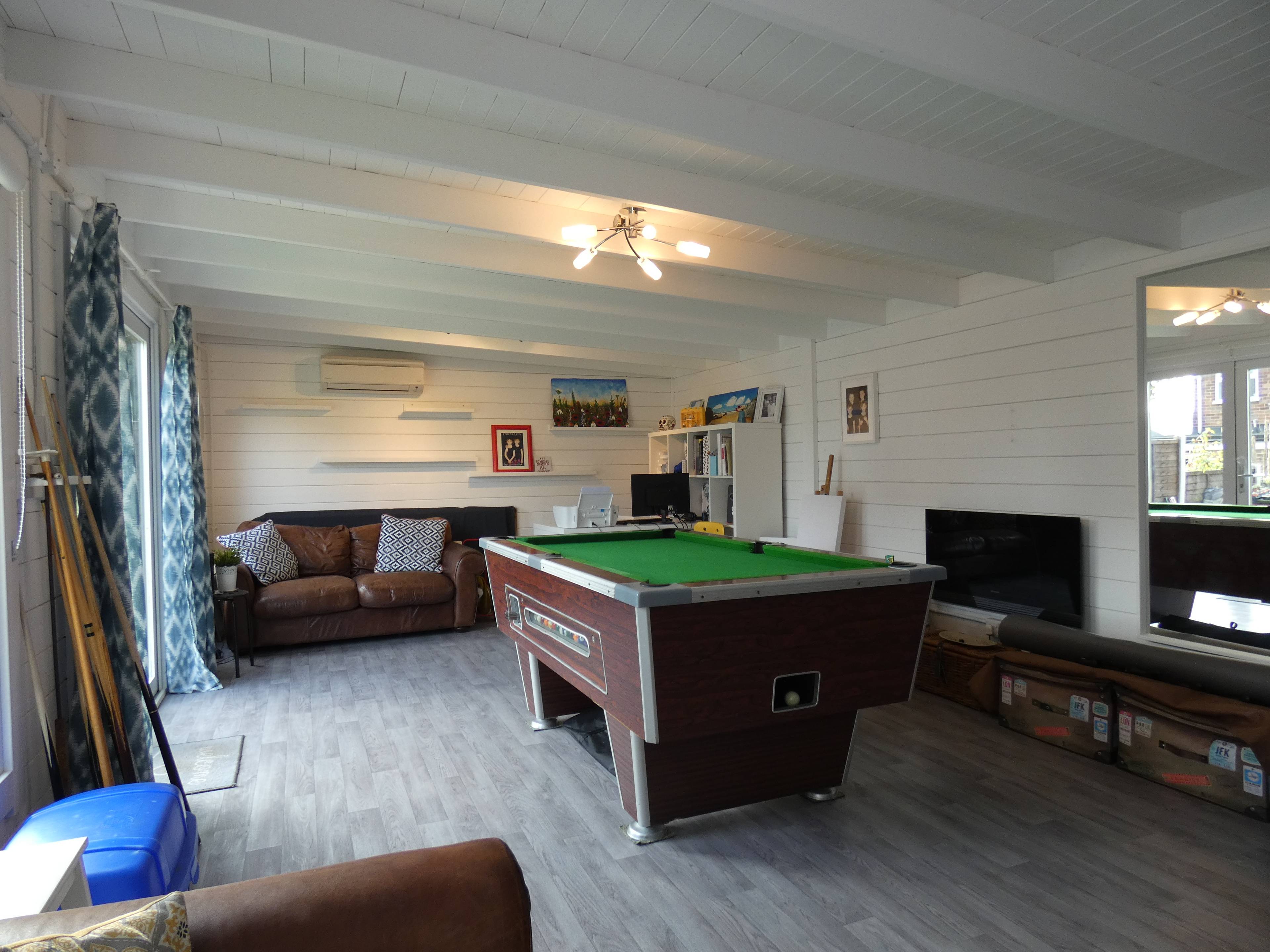 Log Cabin