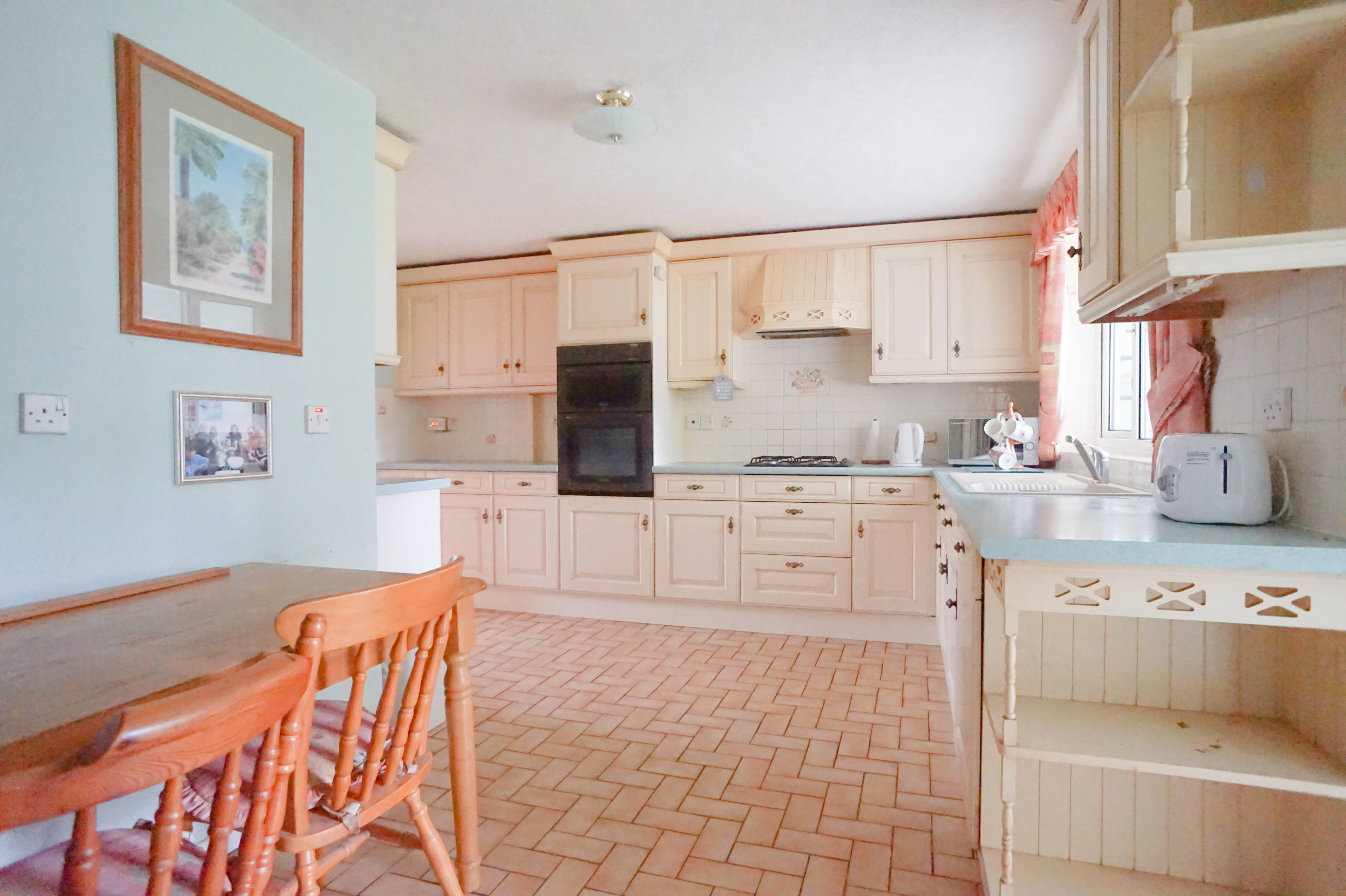 Kitchen/Breakfast