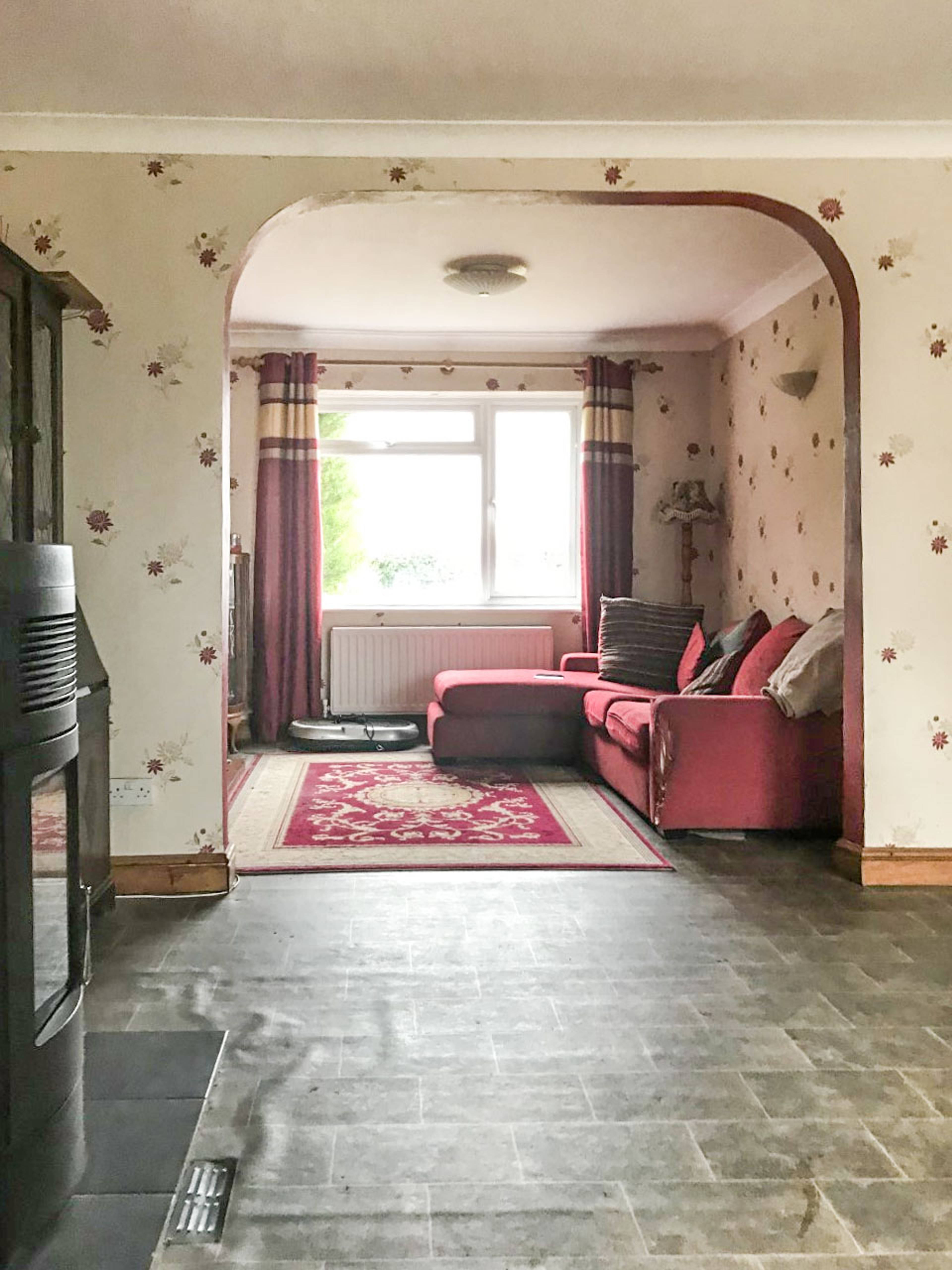 Lounge/Dining Room