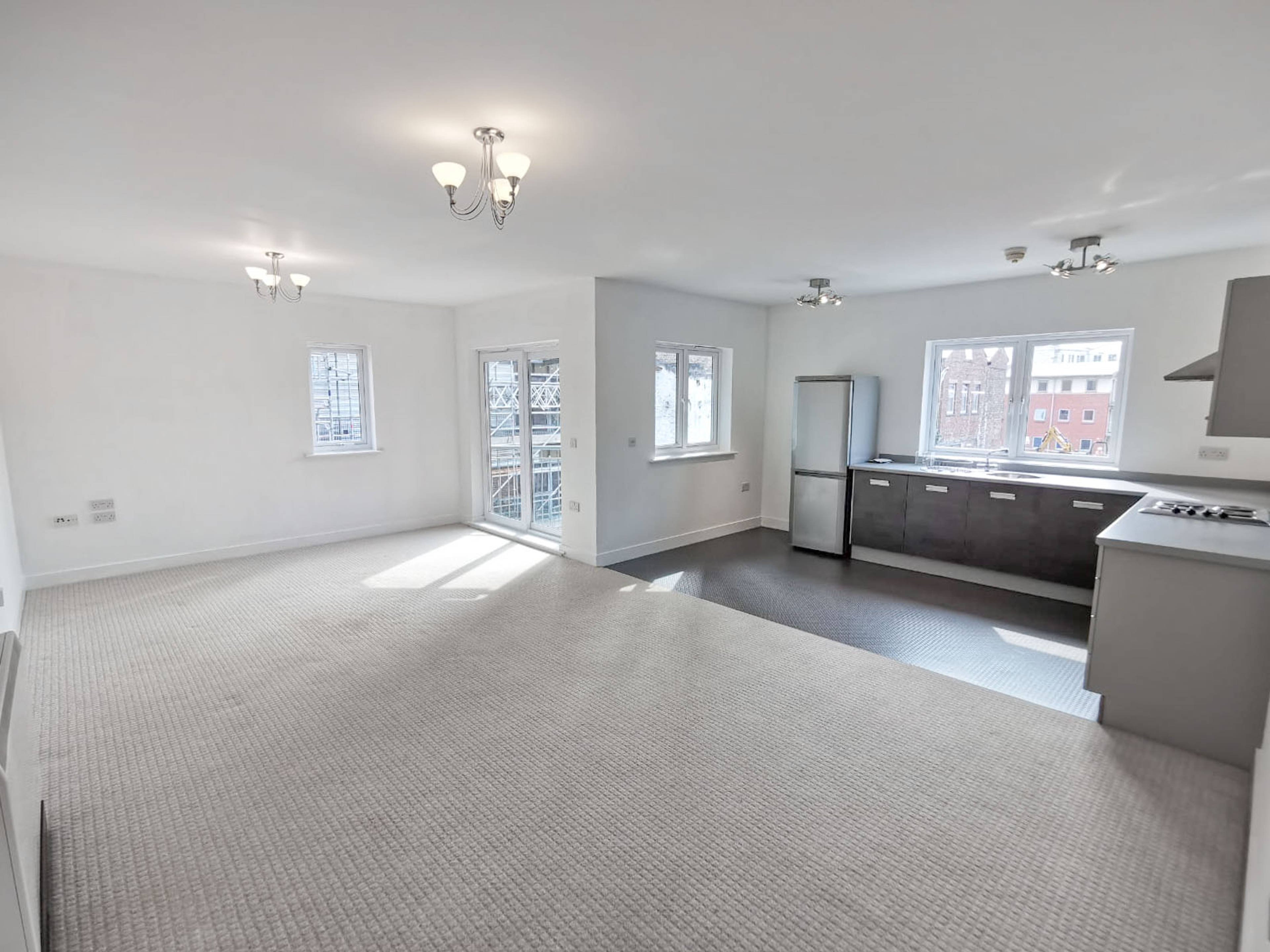 Lounge / Kitchen