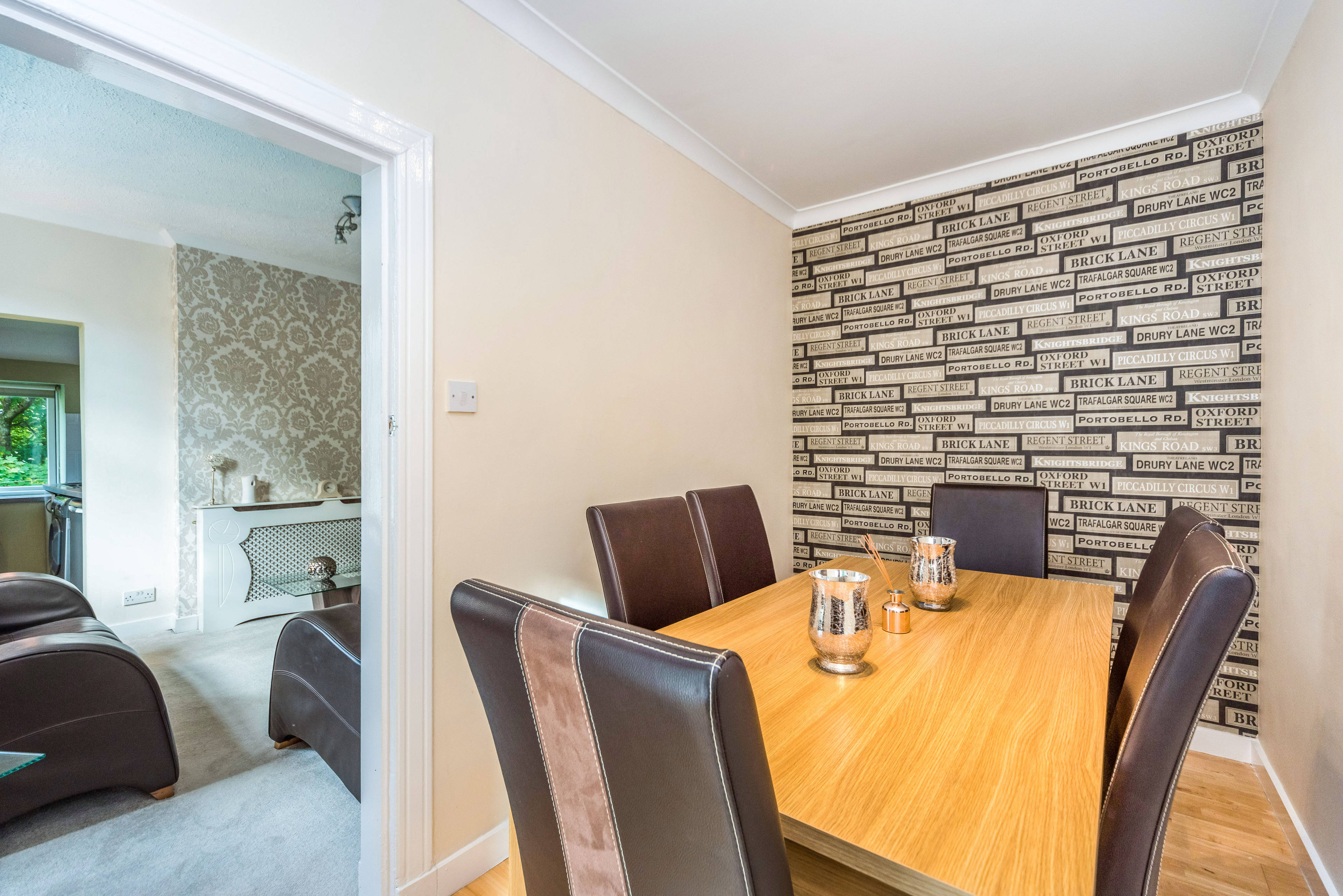 Bed 3 / Dining Room
