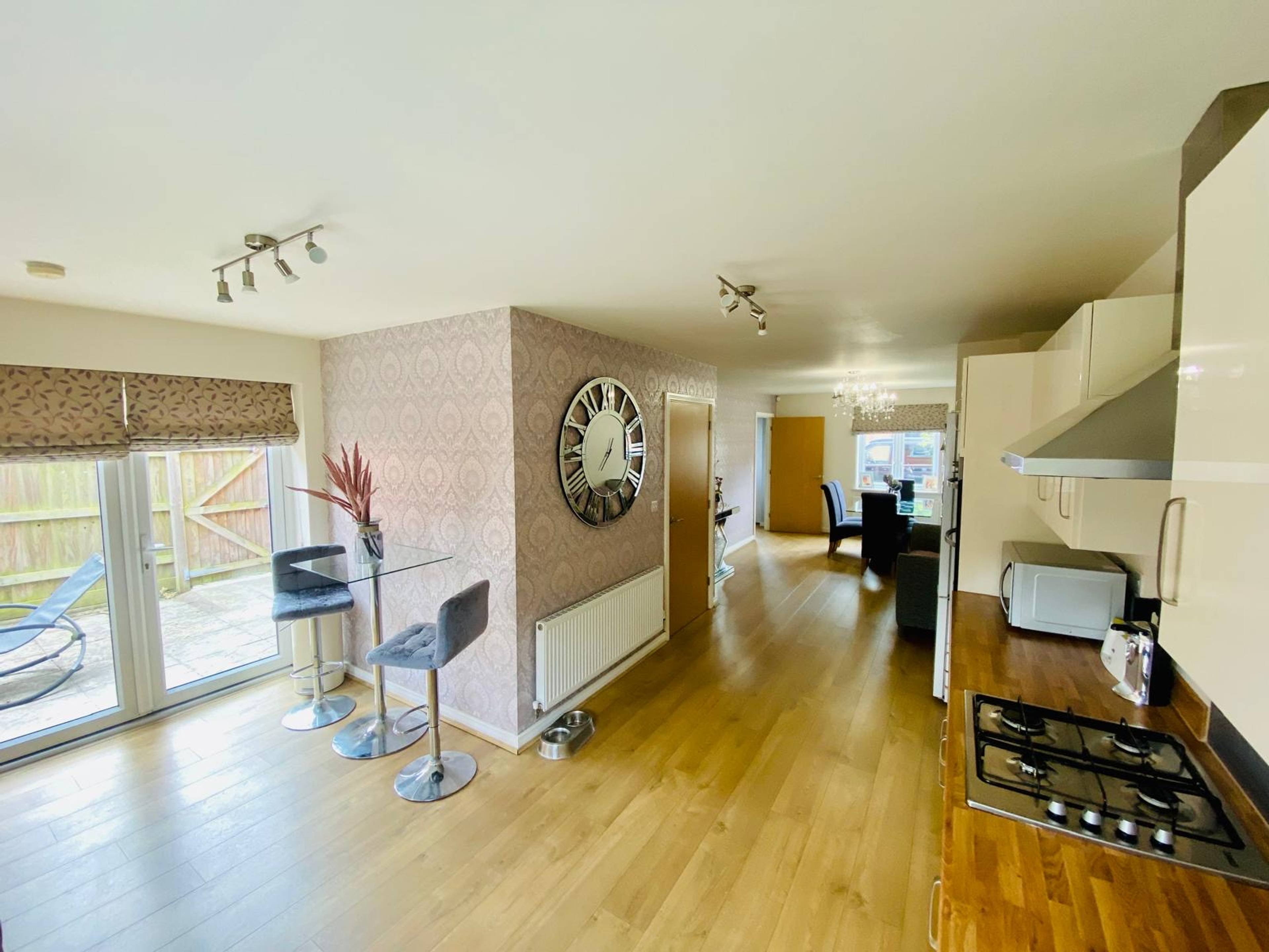Kitchen/Dining Room