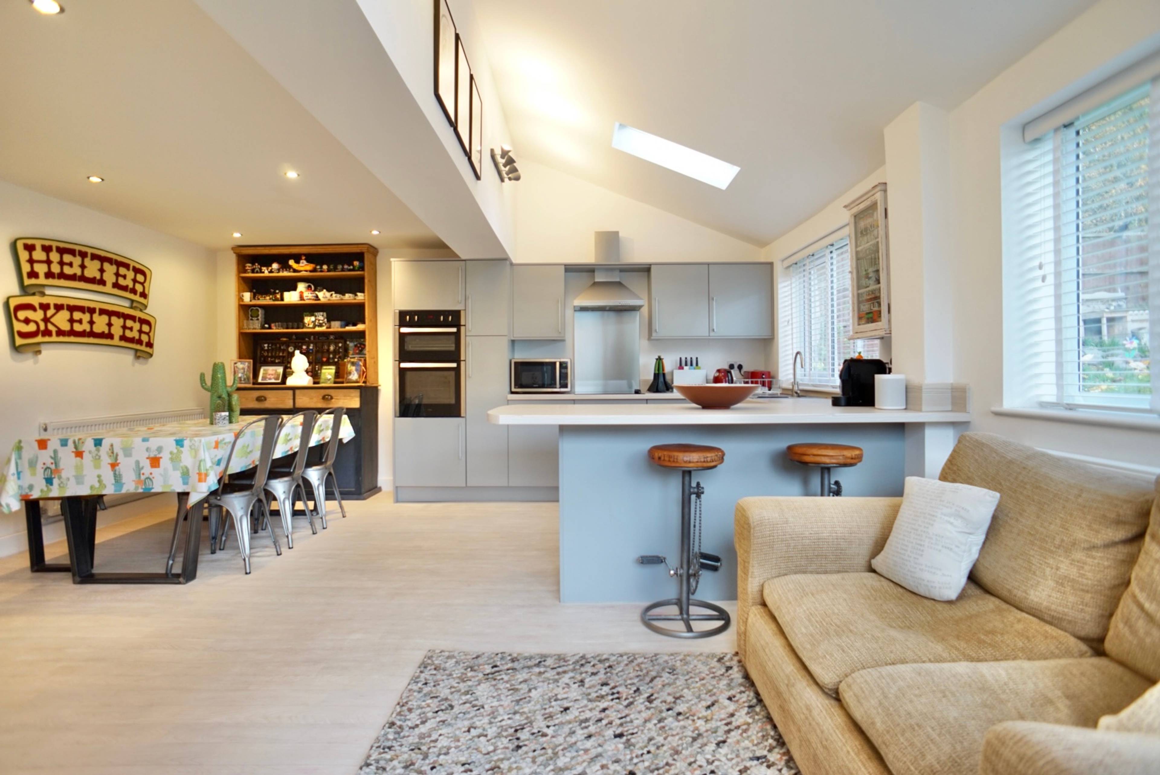 Kitchen/family Room
