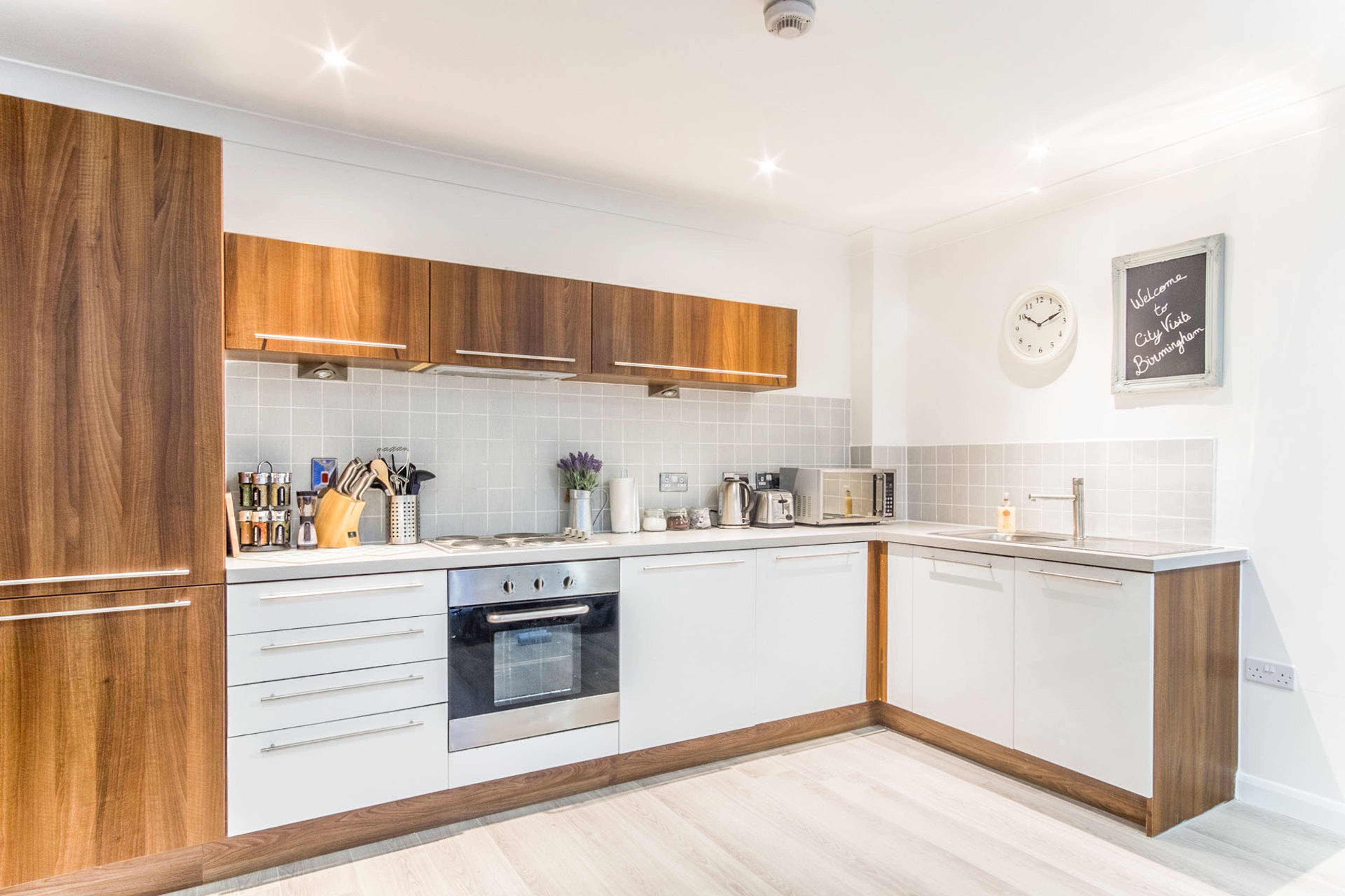 Lounge / Kitchen