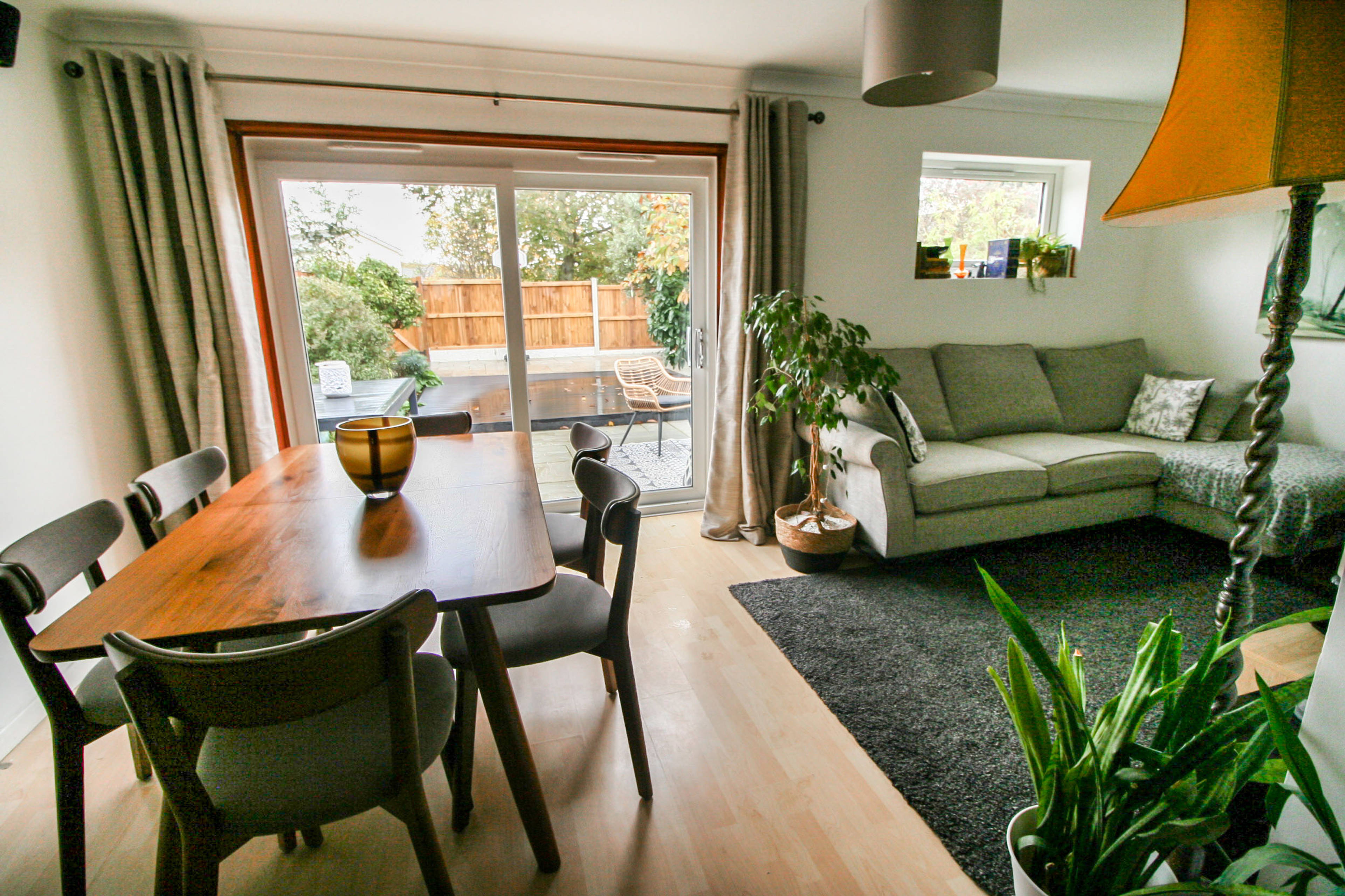 Lounge/Dining Room