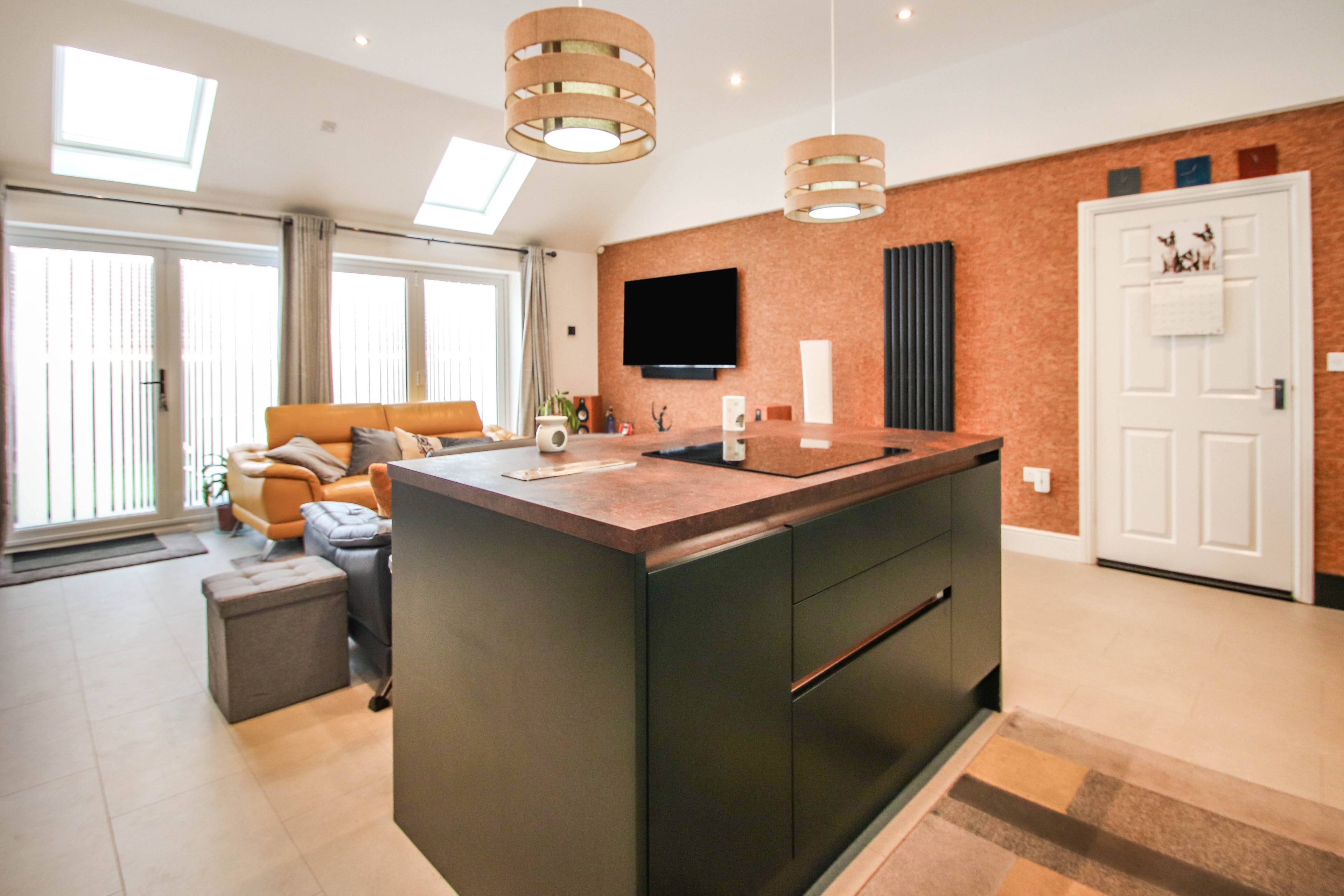 Lounge / Kitchen