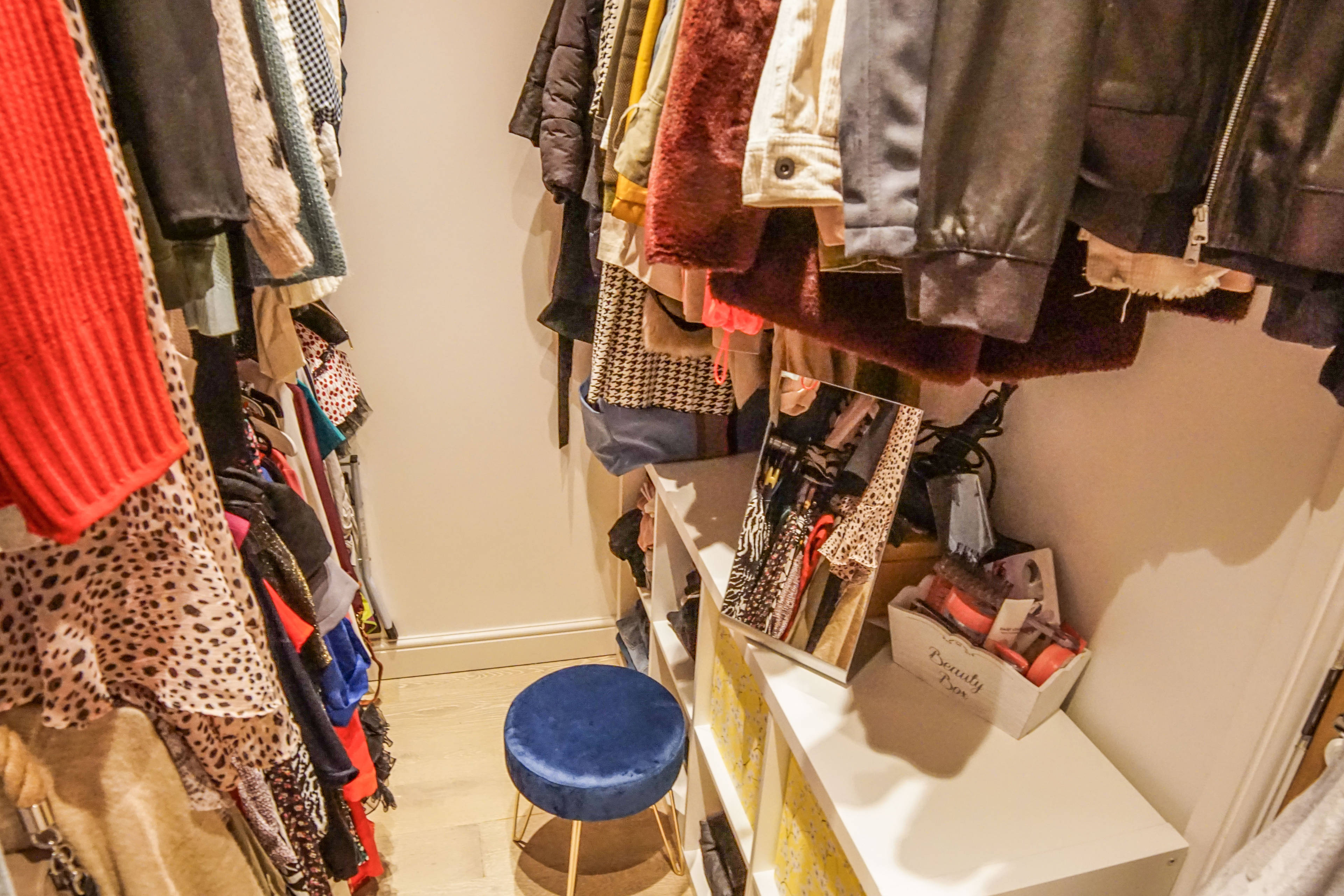 Walk-in Wardrobe