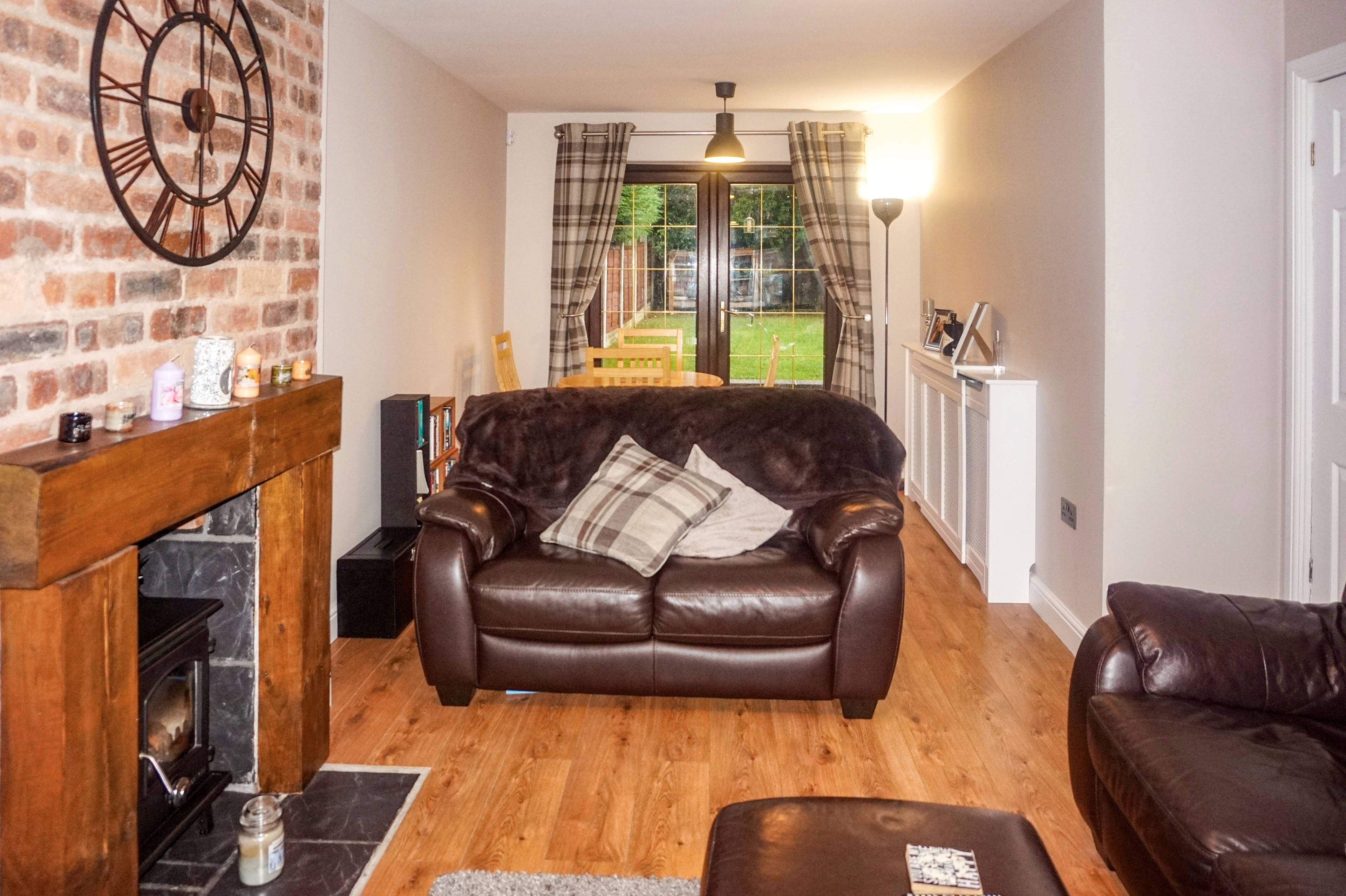 Lounge/Dining Room