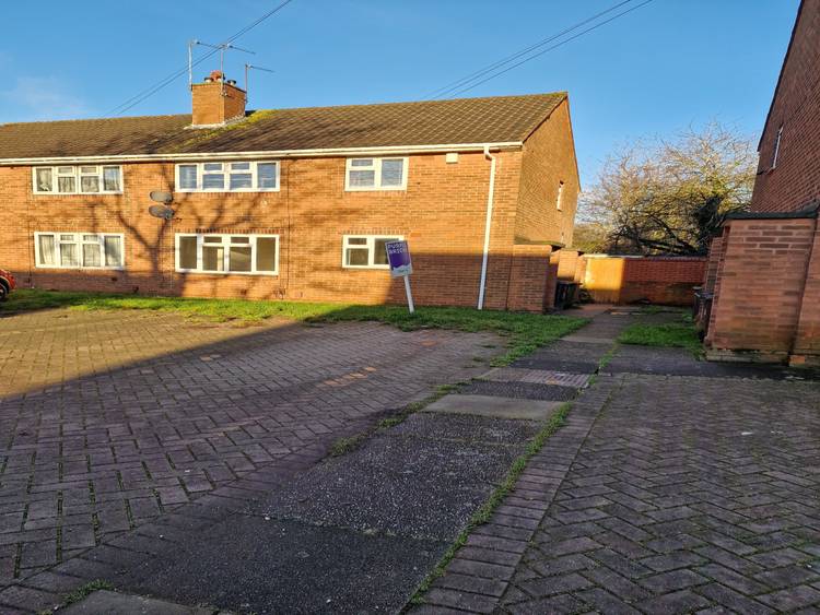 1 bedroom ground floor maisonette