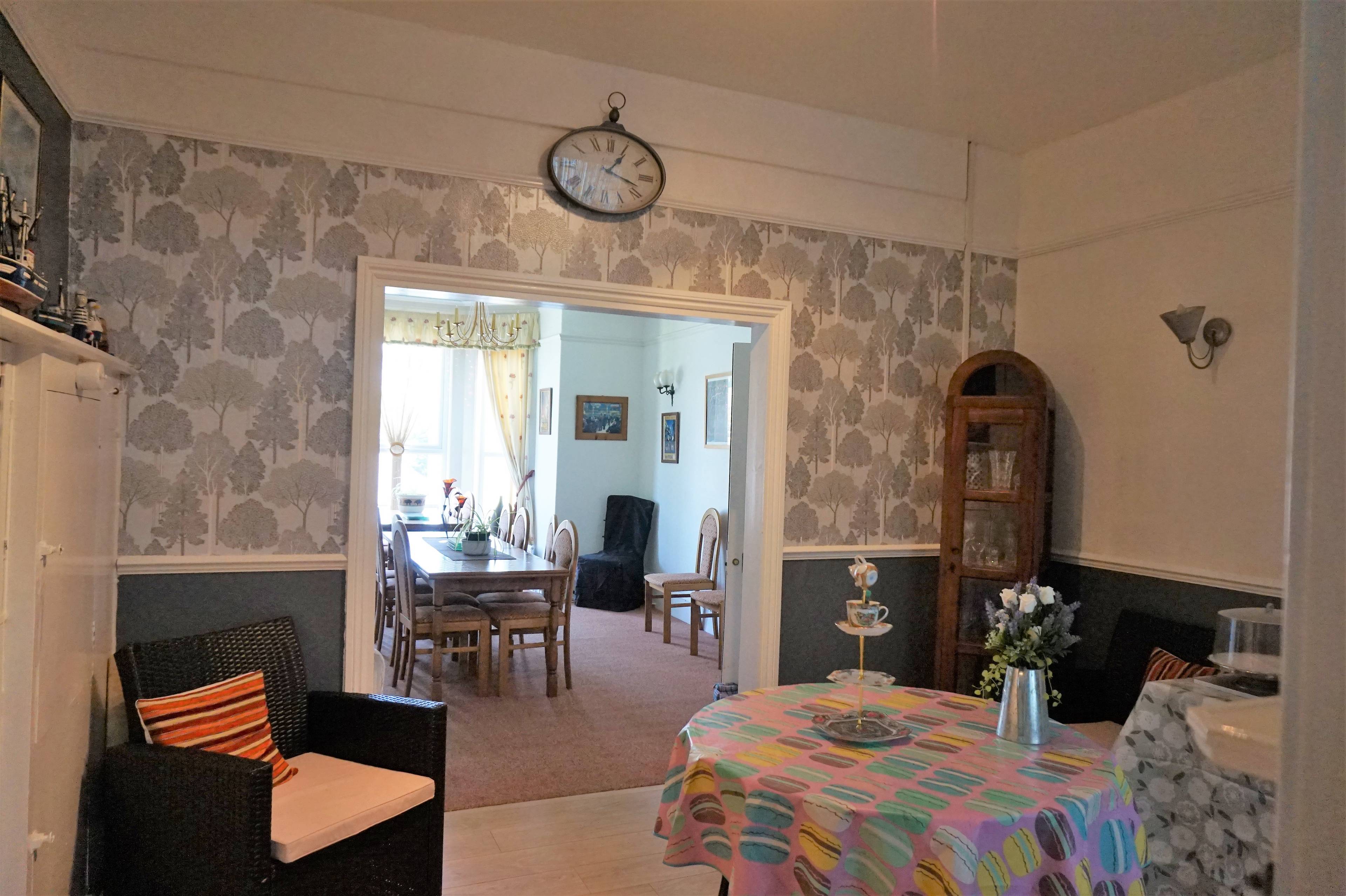 Breakfast Room