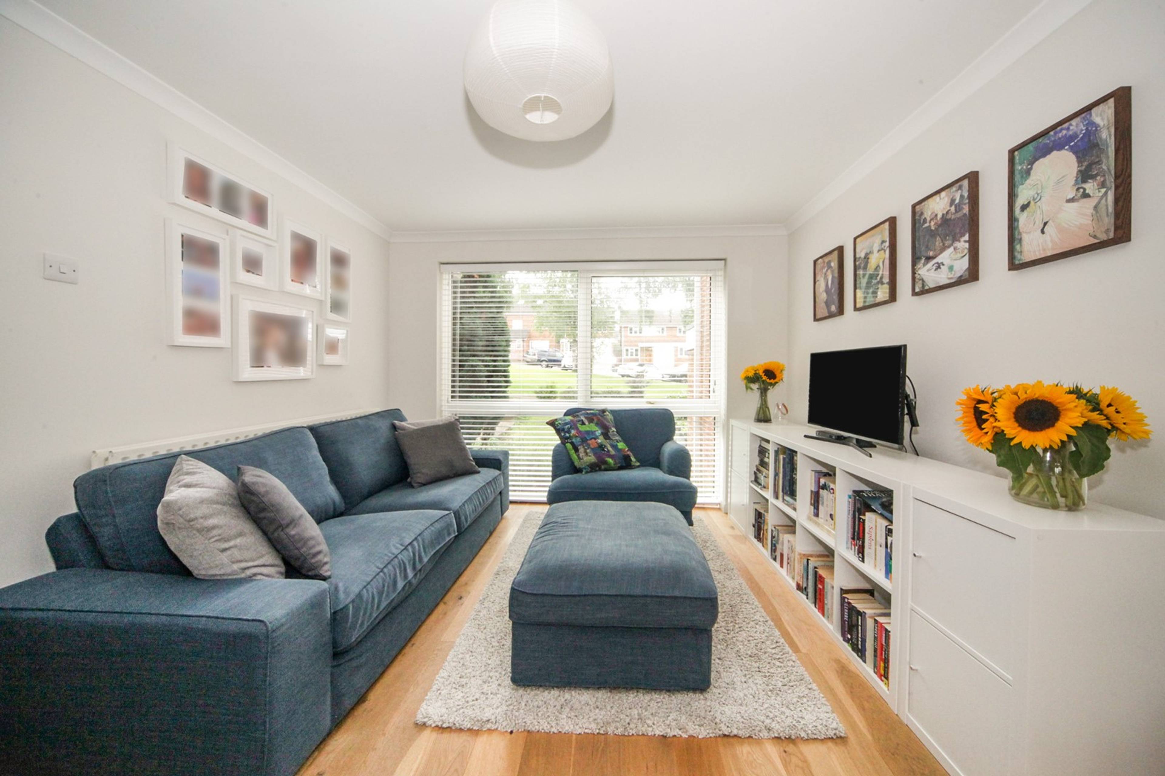 Lounge/Dining Room