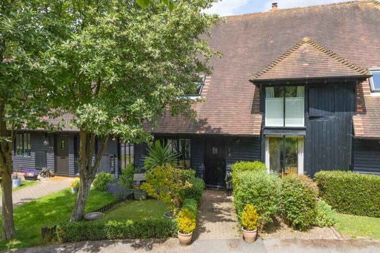 3 bedroom terraced house