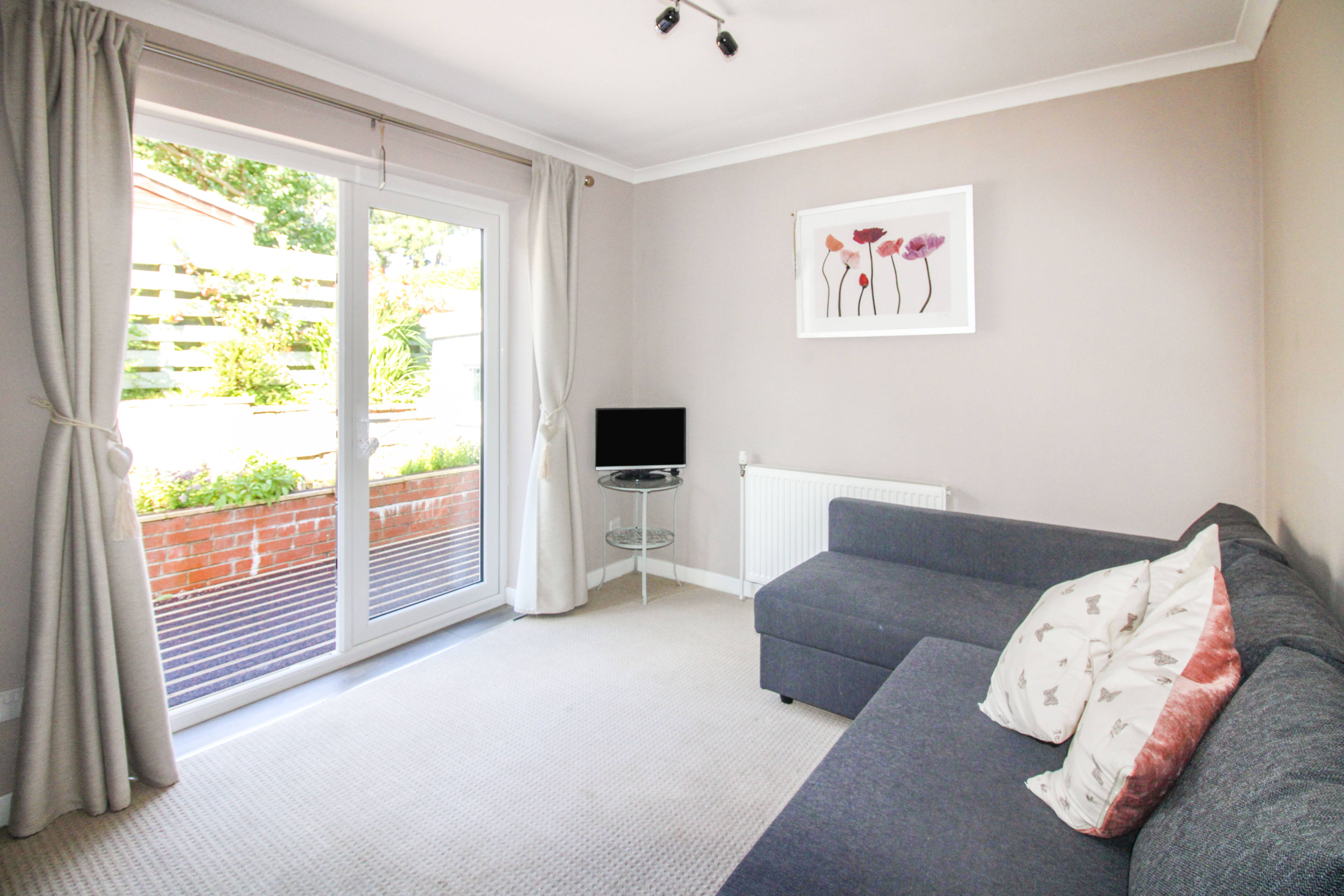 Sitting Room / Bed 3