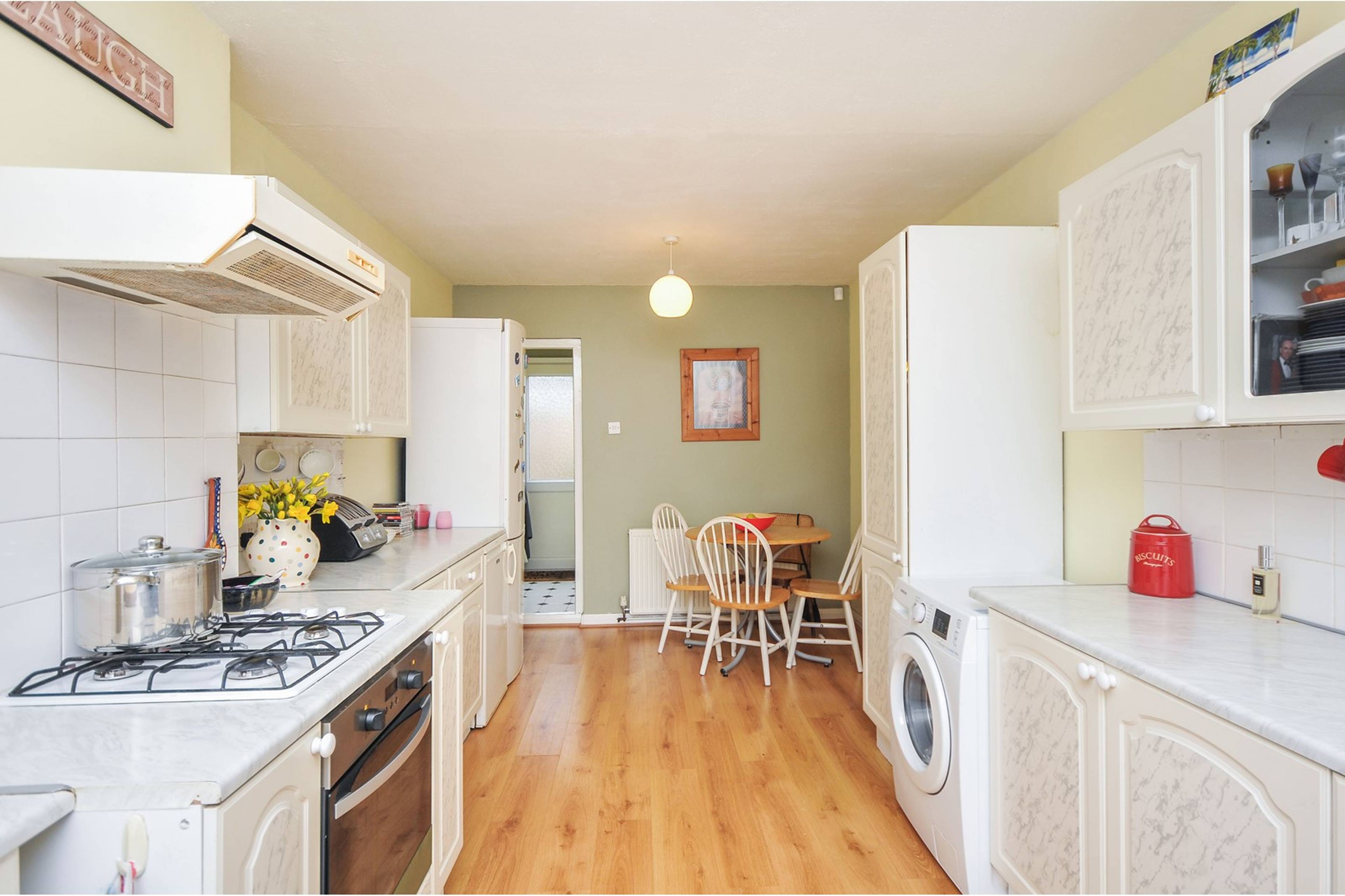 Kitchen/Breakfast