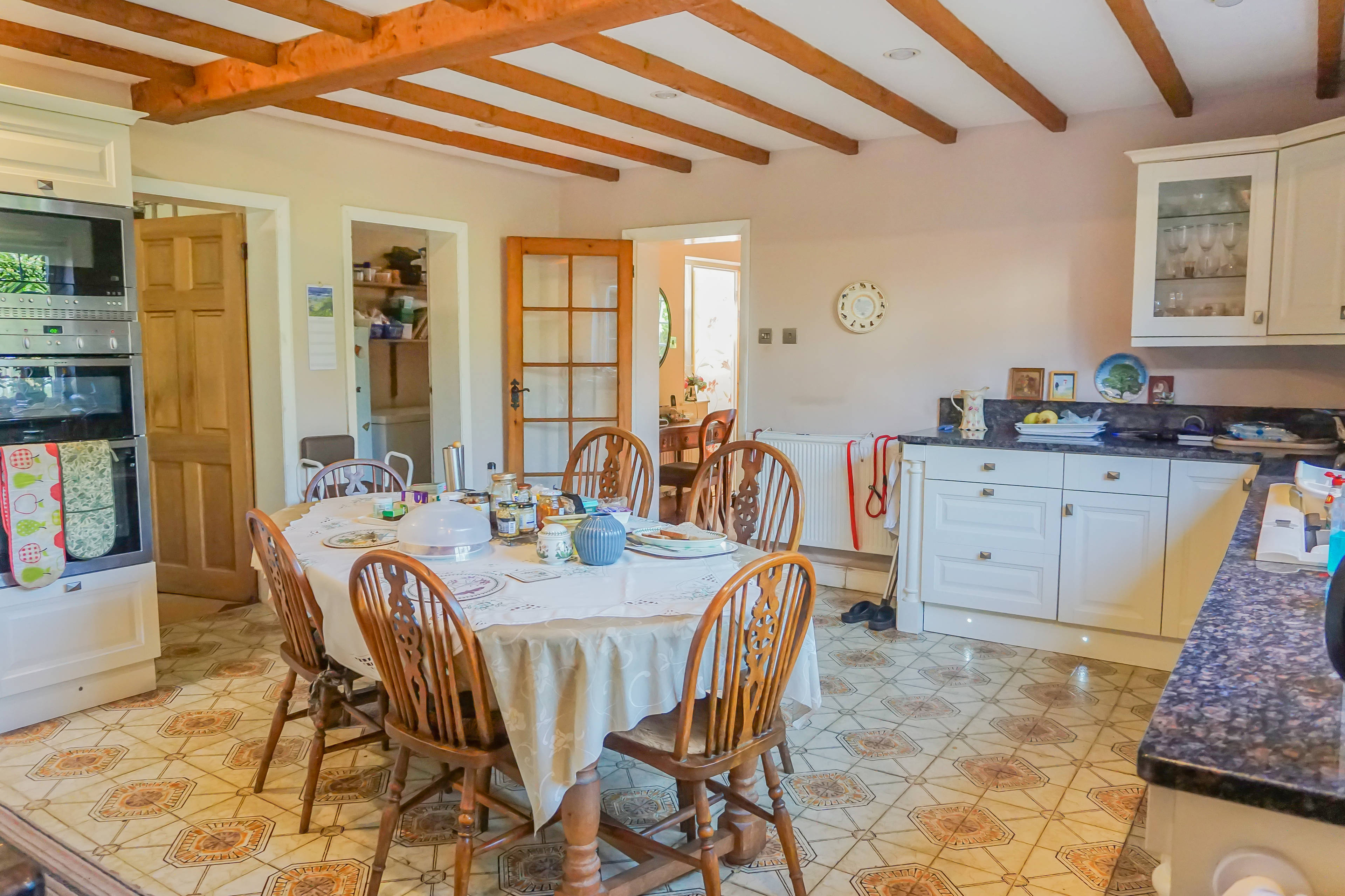 Kitchen/Breakfast