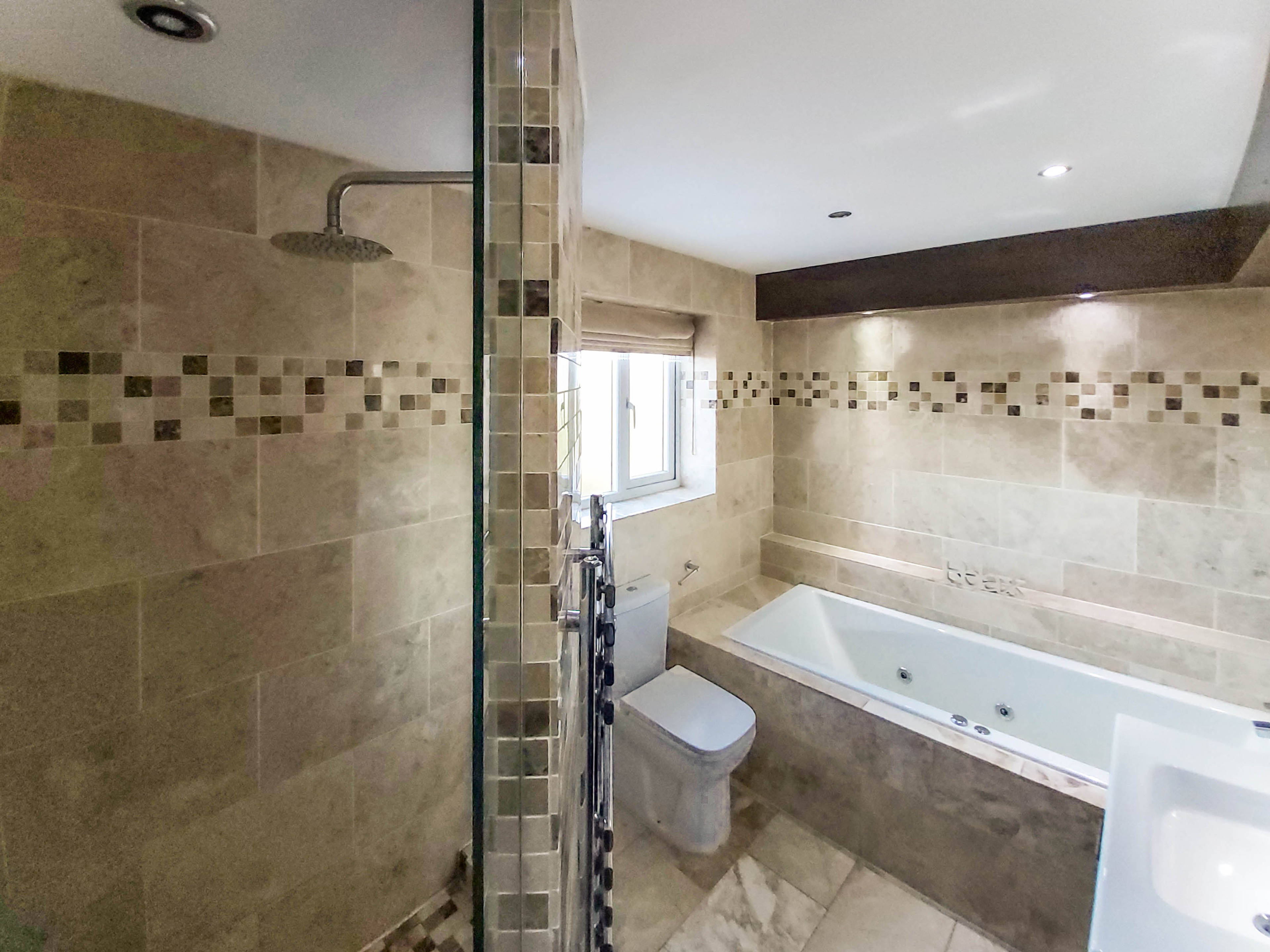 Master En-suite