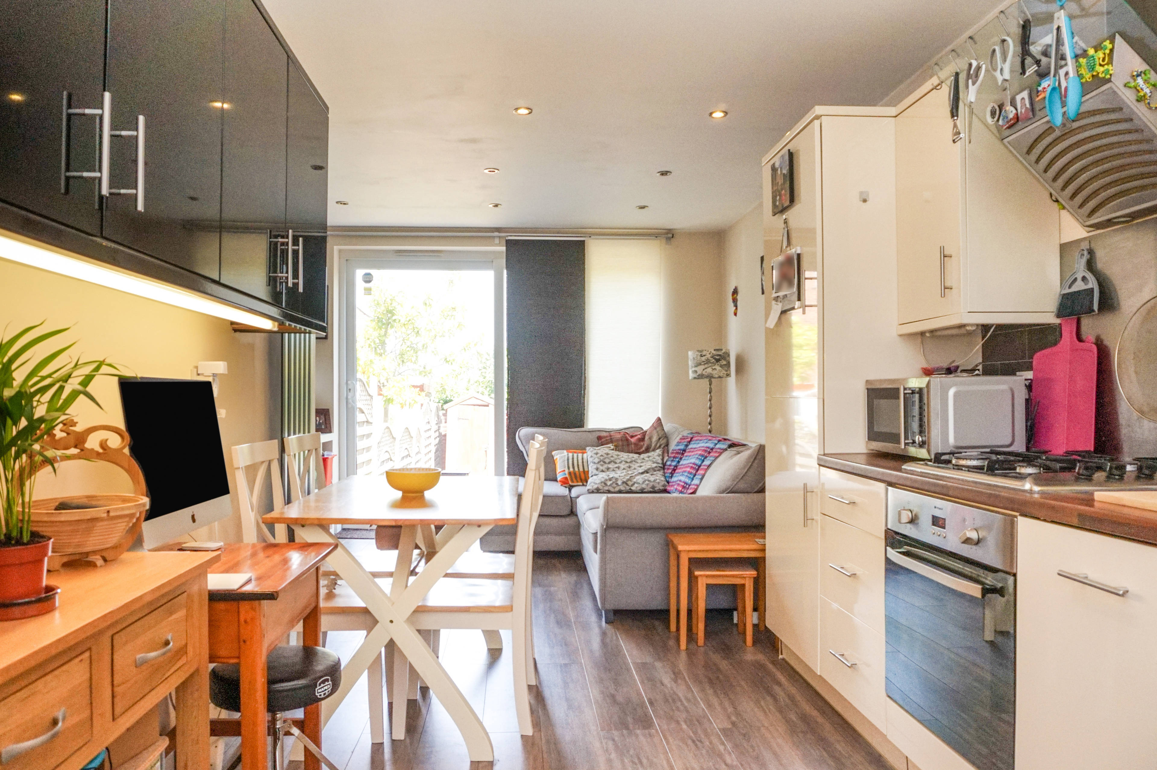Lounge / Kitchen