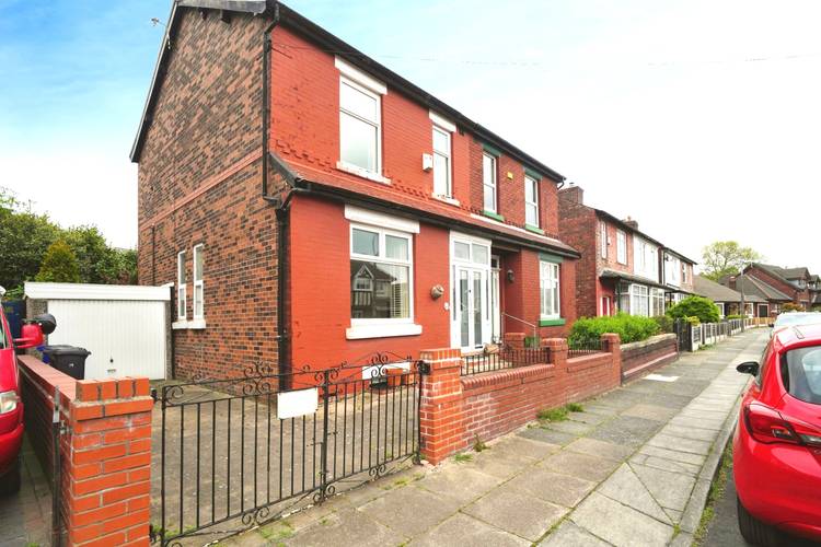 3 bedroom semi-detached house