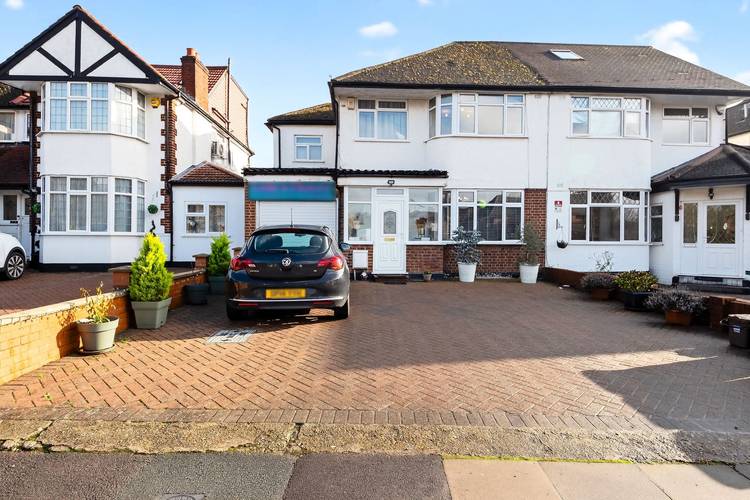 4 bedroom semi-detached house