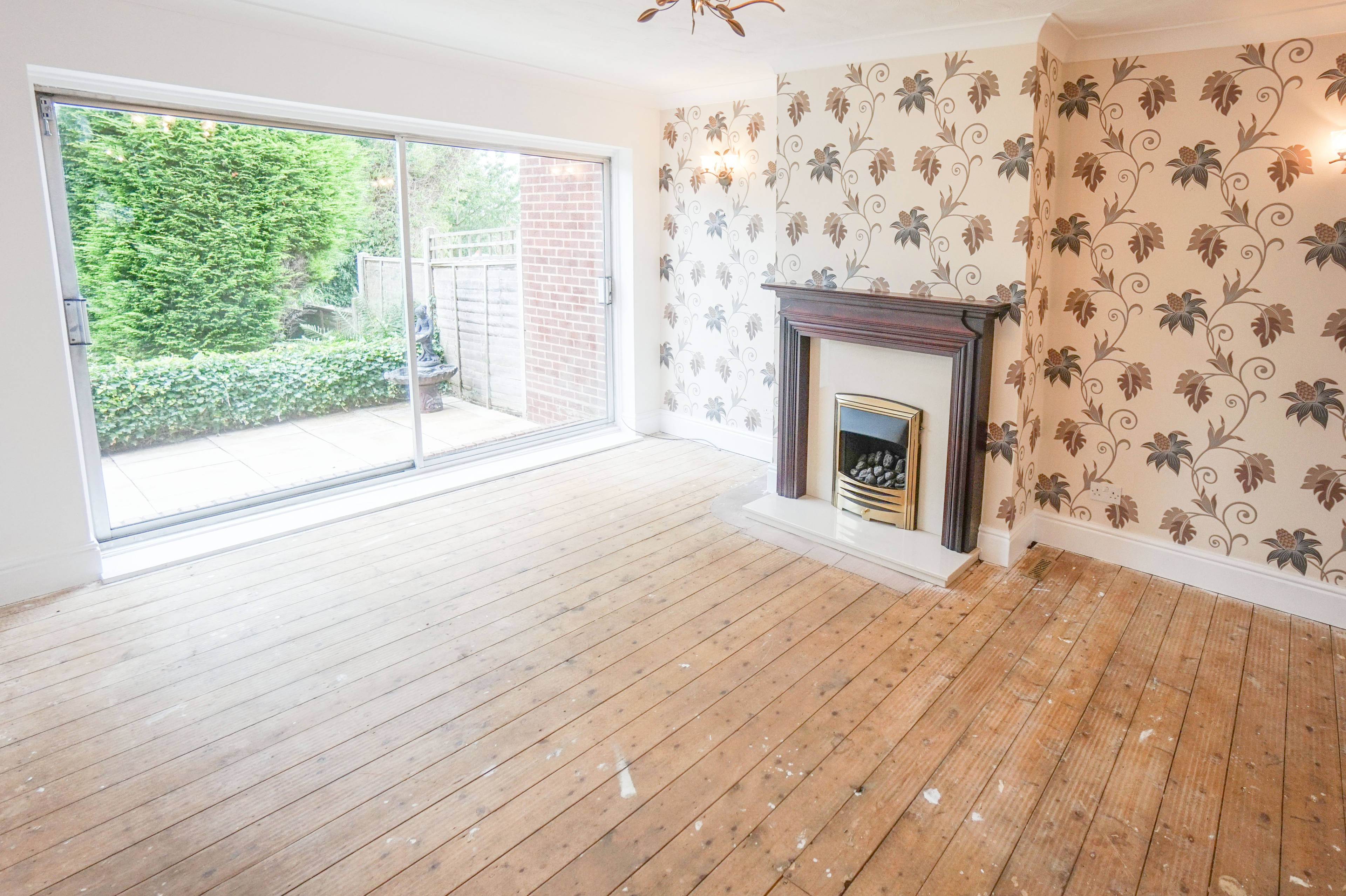 Lounge/Dining Room
