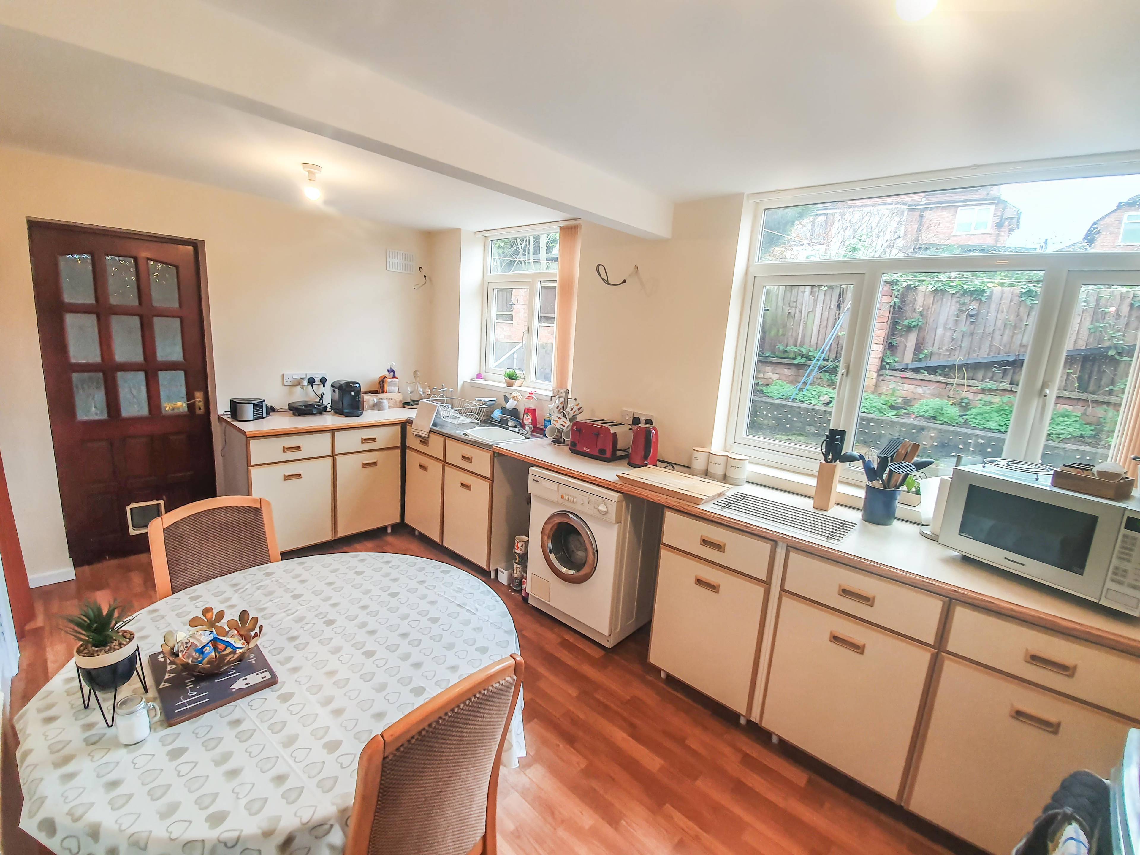 Kitchen/Breakfast