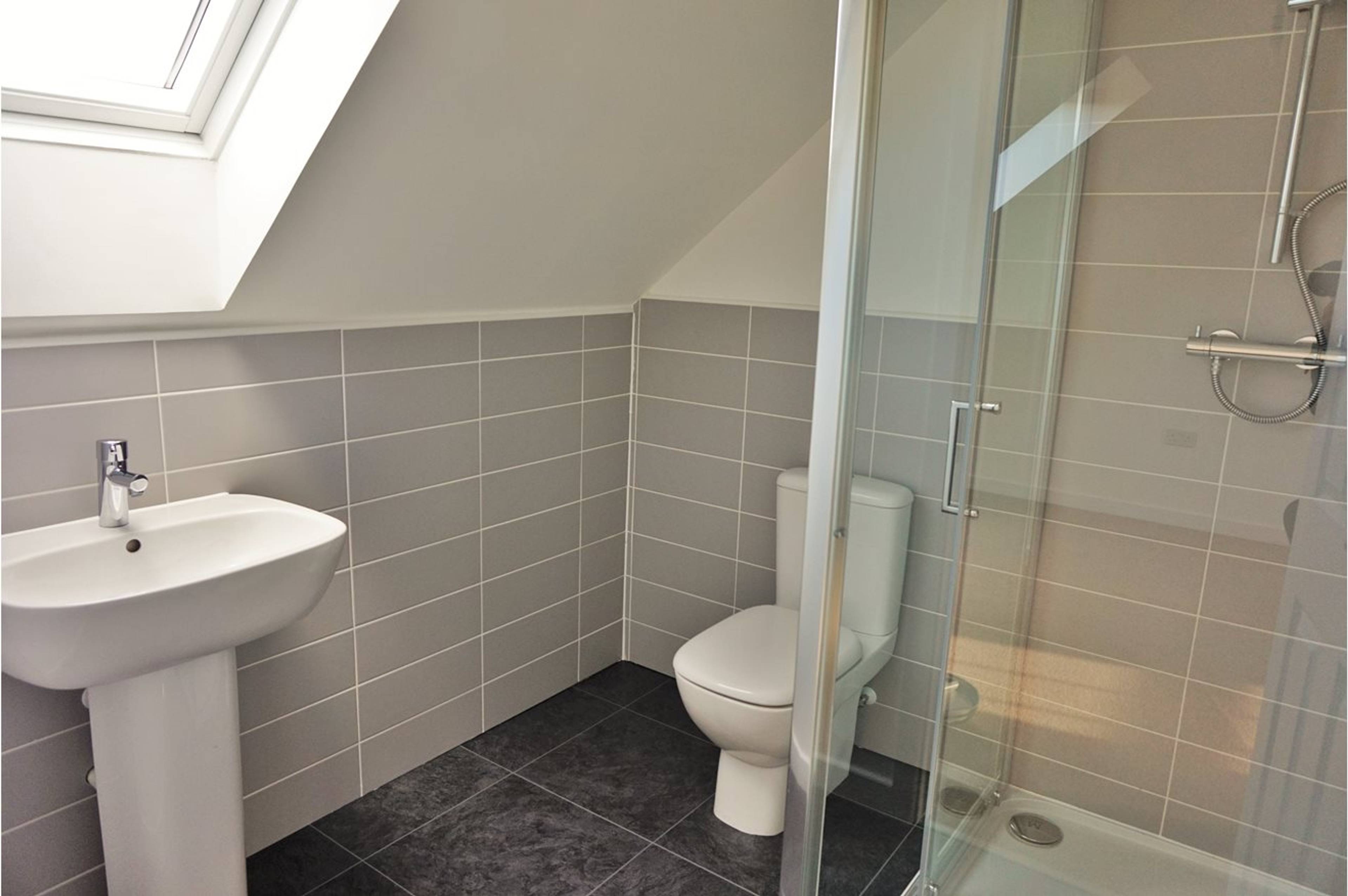En-suite One