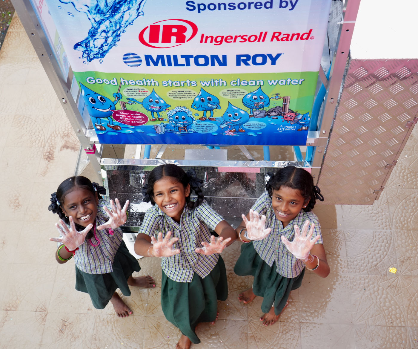 AquaTower - AquaTower Clean Water System in India School